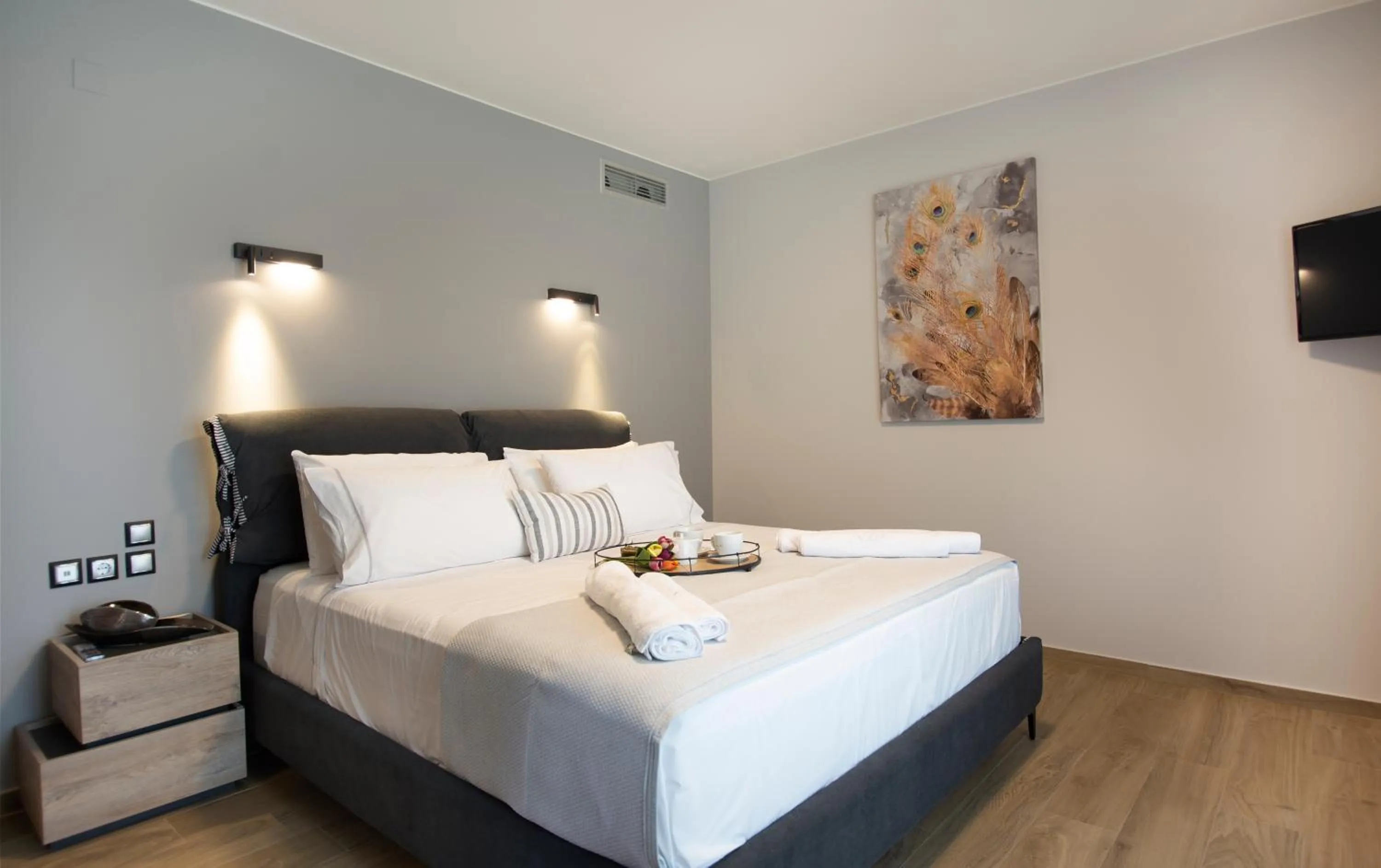 Bedroom, Bed in The Victoria Lefkada