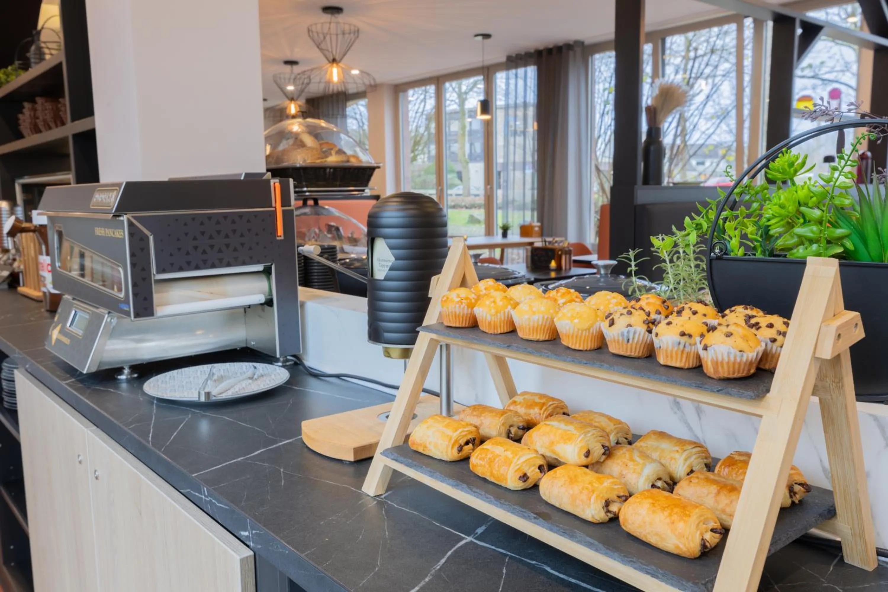 Buffet breakfast in Holiday Inn - the niu, Blade Solingen by IHG