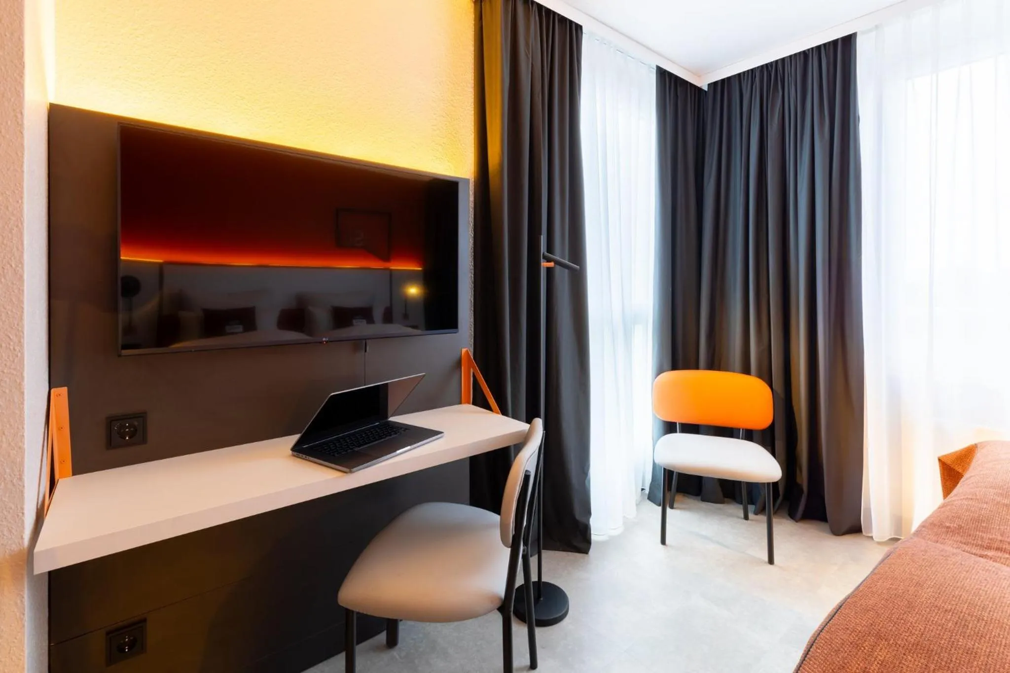 Photo of the whole room, Bed in Holiday Inn - the niu, Blade Solingen by IHG