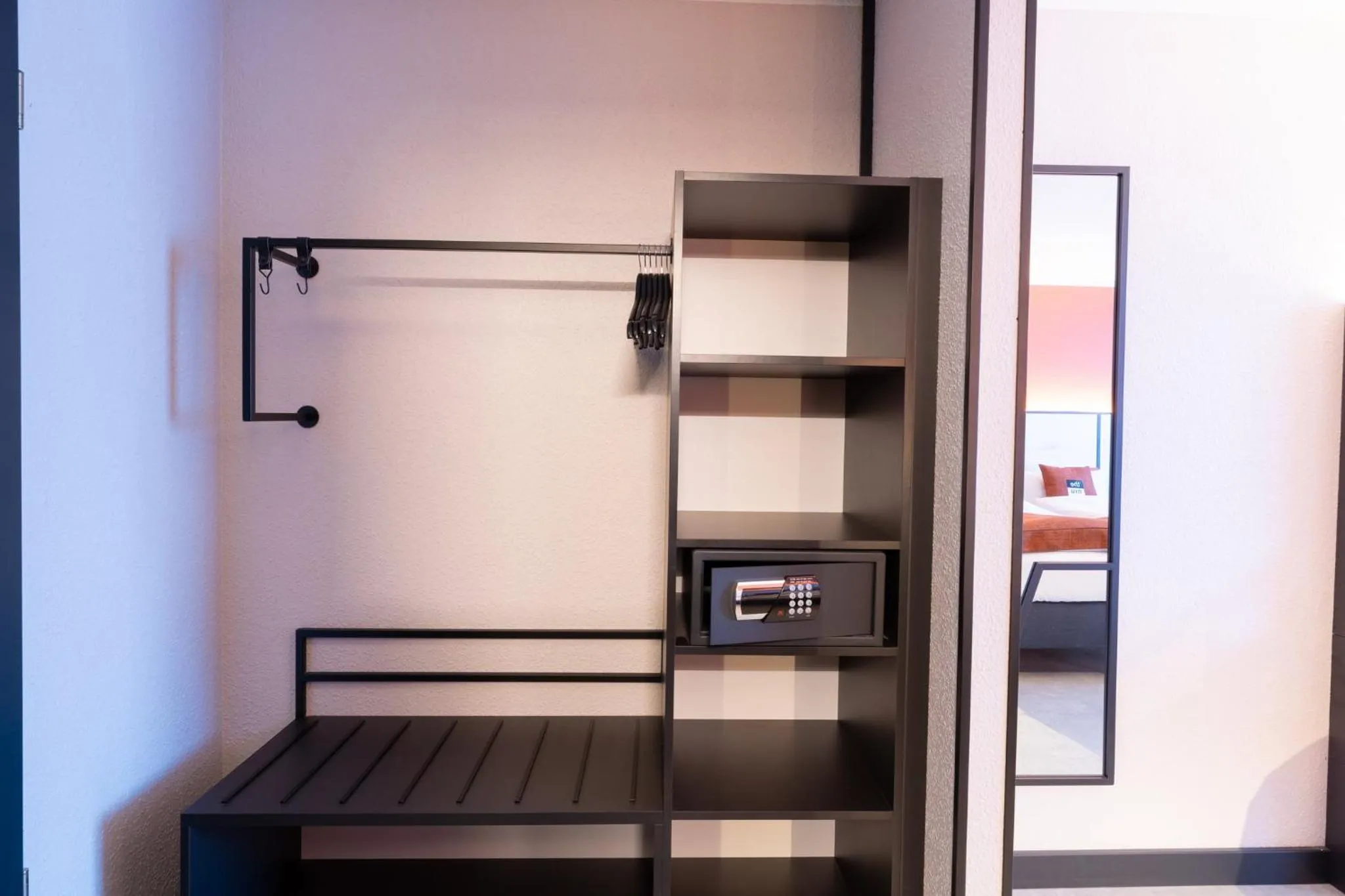 Photo of the whole room in Holiday Inn - the niu, Blade Solingen by IHG