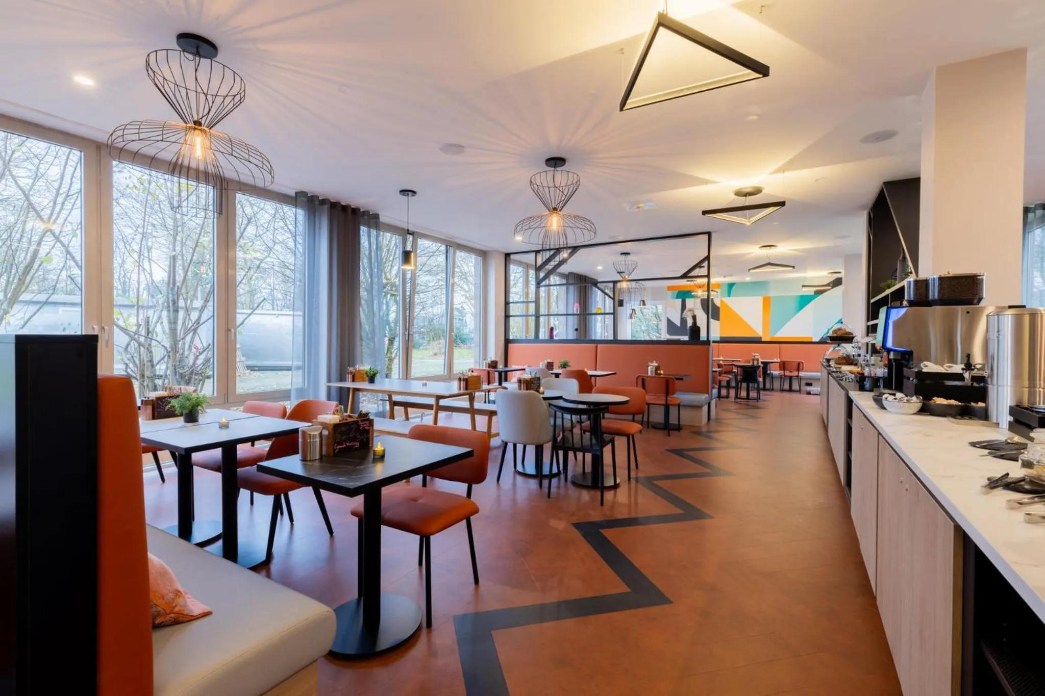 Restaurant/places to eat in Holiday Inn - the niu, Blade Solingen by IHG