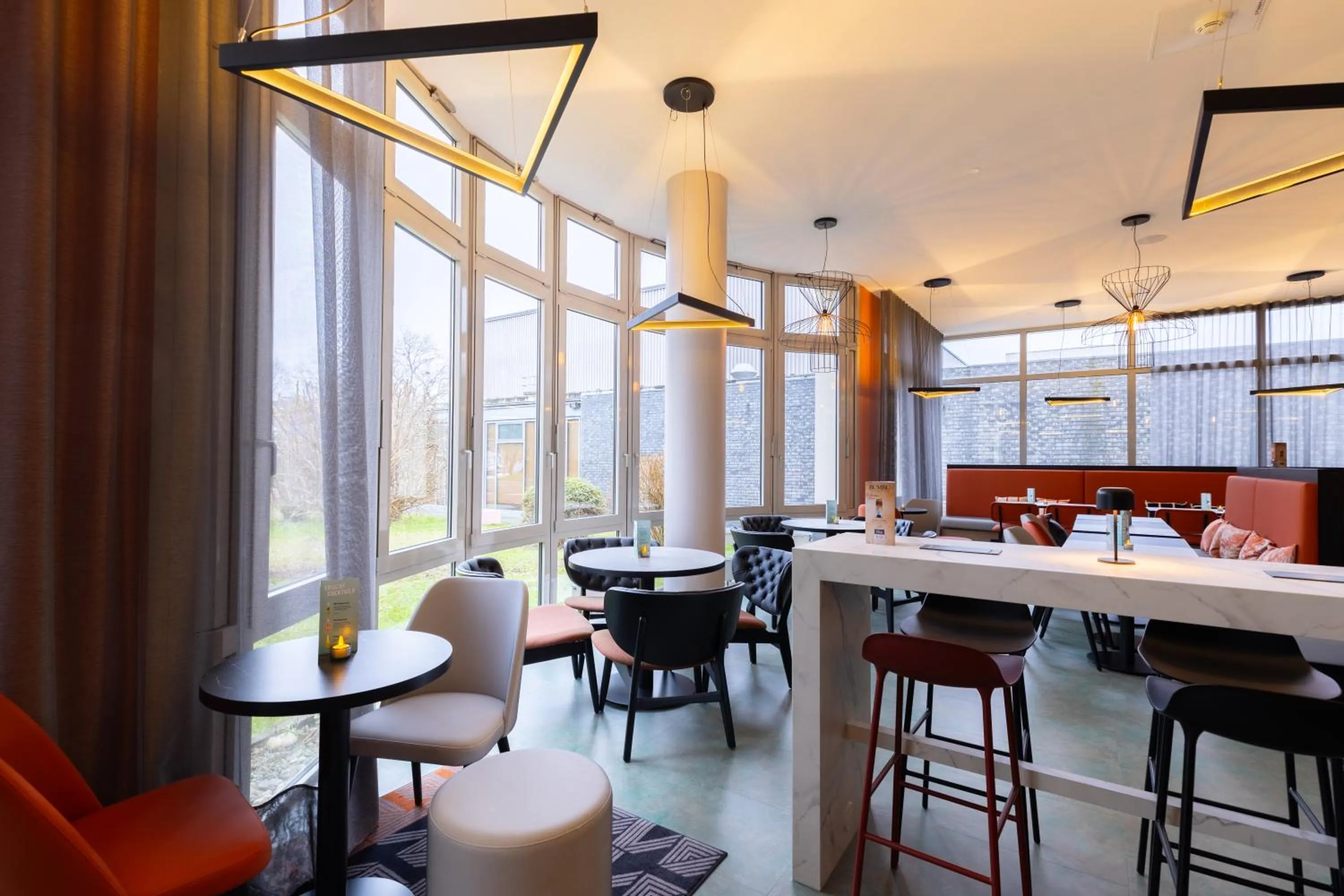 Lobby or reception in Holiday Inn - the niu, Blade Solingen by IHG