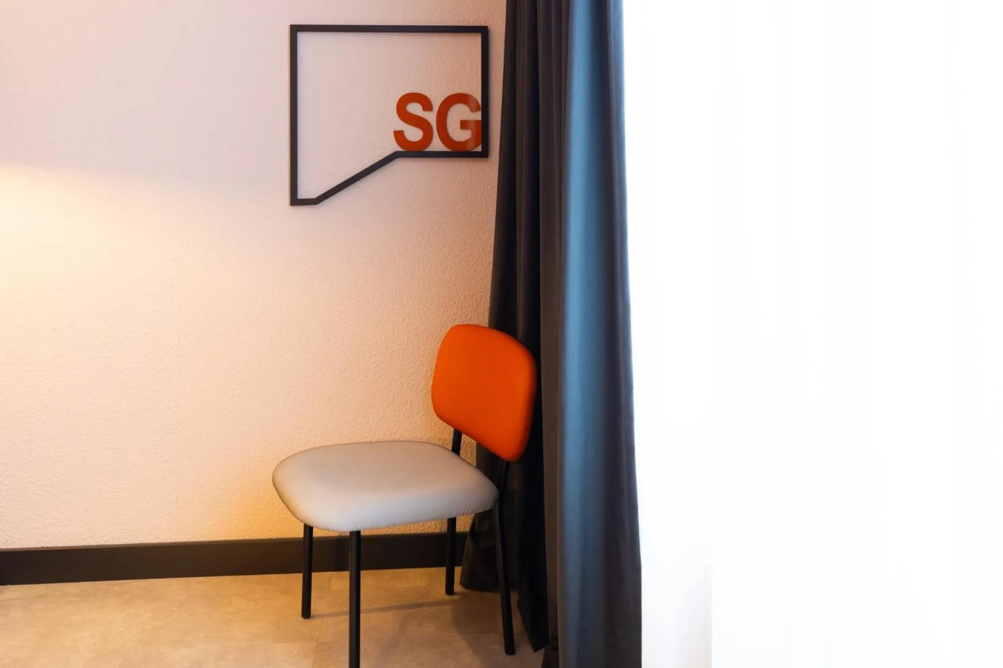 Photo of the whole room in Holiday Inn - the niu, Blade Solingen by IHG