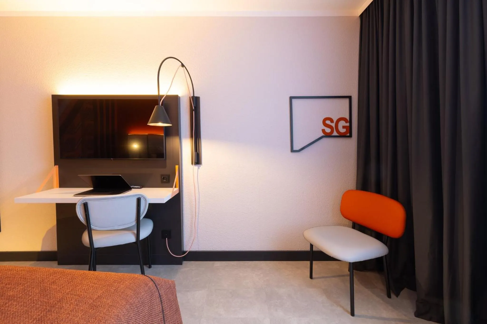 Photo of the whole room in Holiday Inn - the niu, Blade Solingen by IHG