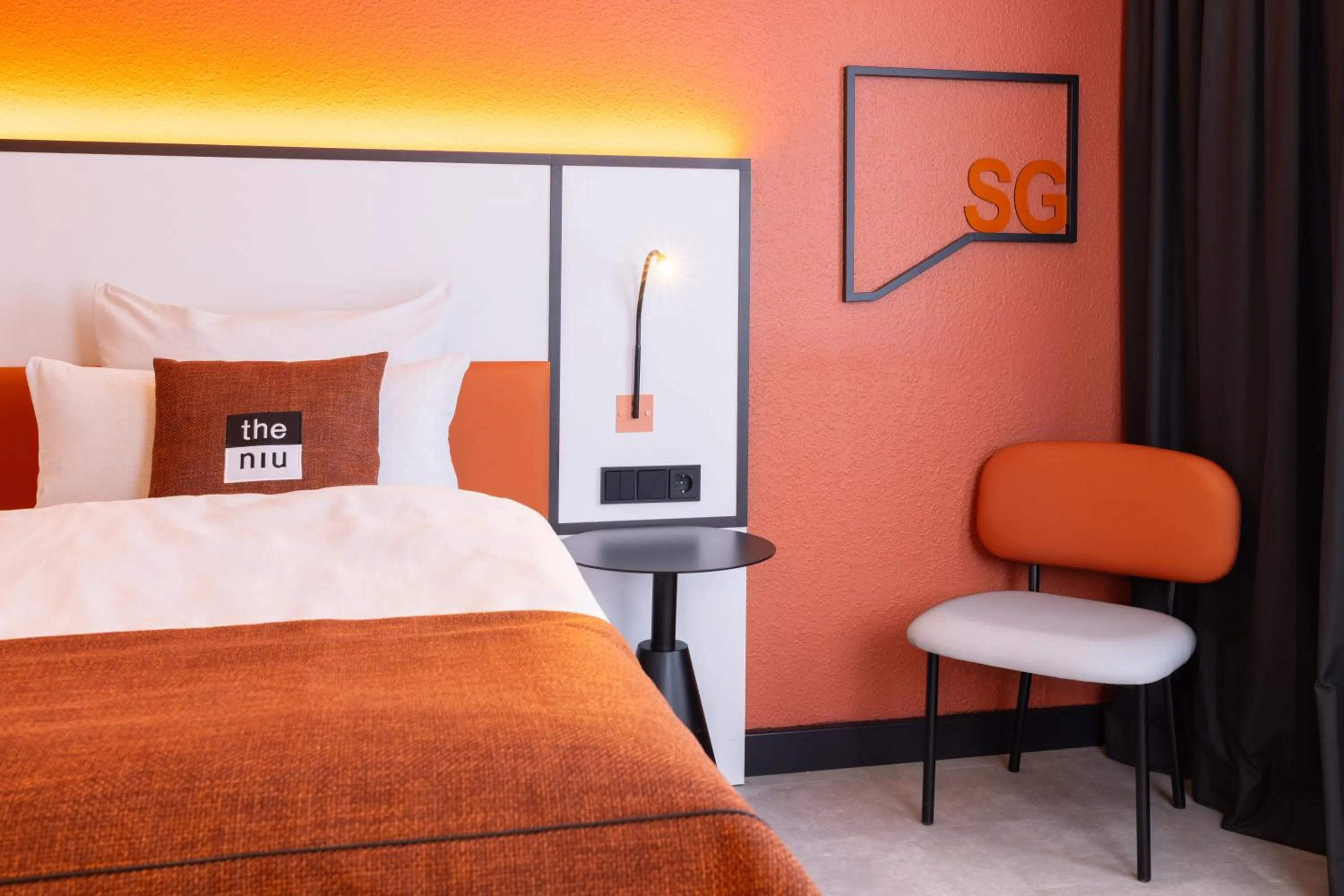 Photo of the whole room, Bed in Holiday Inn - the niu, Blade Solingen by IHG