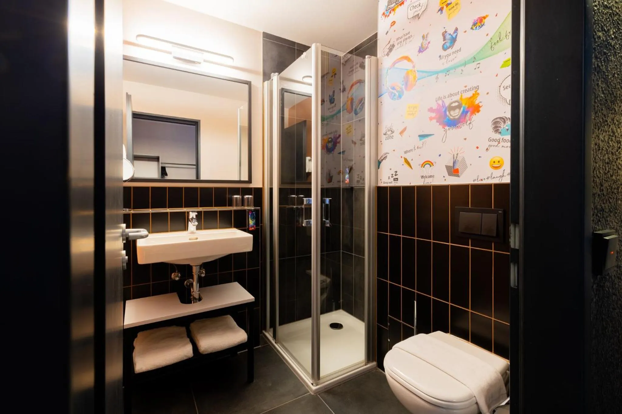 Bathroom in Holiday Inn - the niu, Blade Solingen by IHG