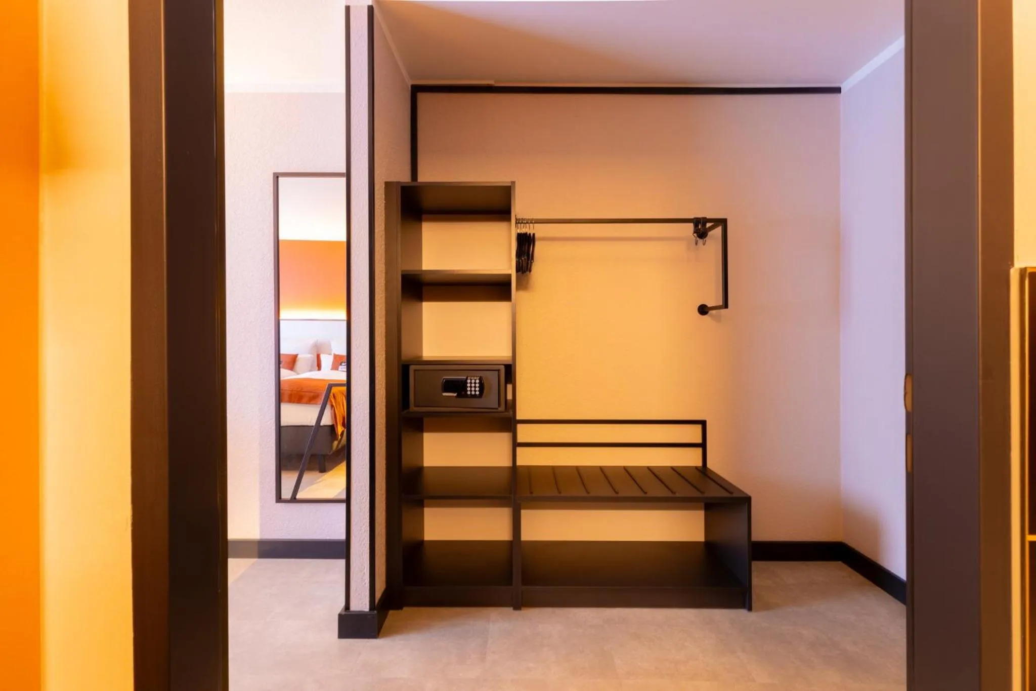 Photo of the whole room, Bed in Holiday Inn - the niu, Blade Solingen by IHG