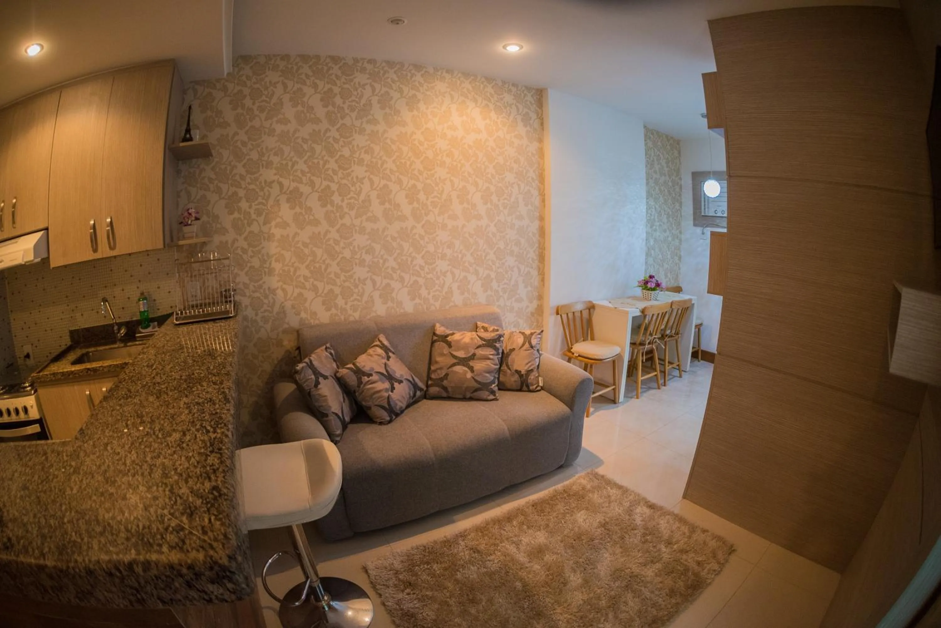 Communal lounge/ TV room in Studio Areia Preta