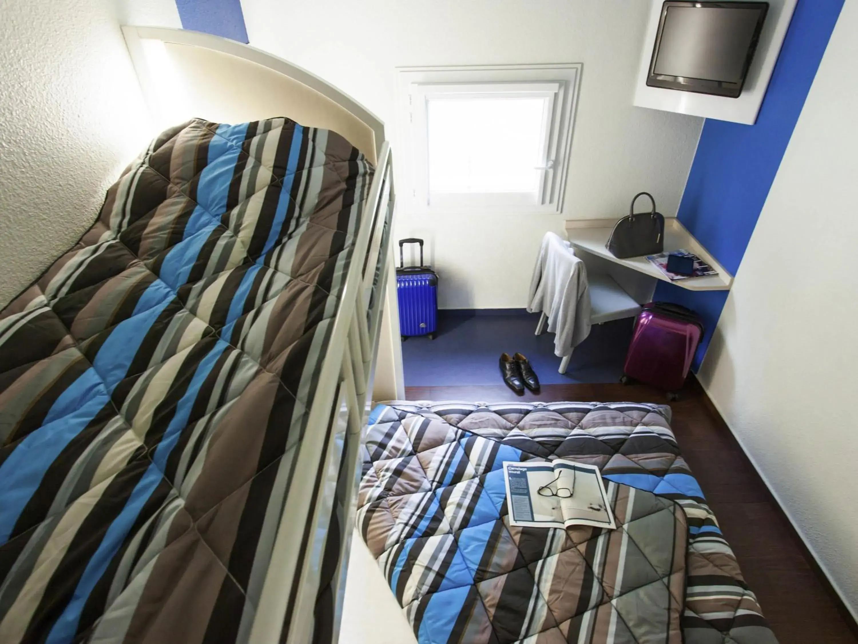 Bedroom, Bed in hotelF1 Les Ulis Courtaboeuf Bedroom, Bed in hotelF1 Les Ulis Courtaboeuf