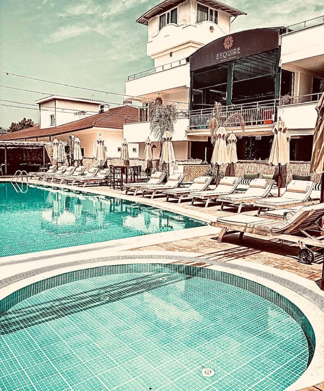 Property building in ESQUIRE HOTELS and LOUNGES