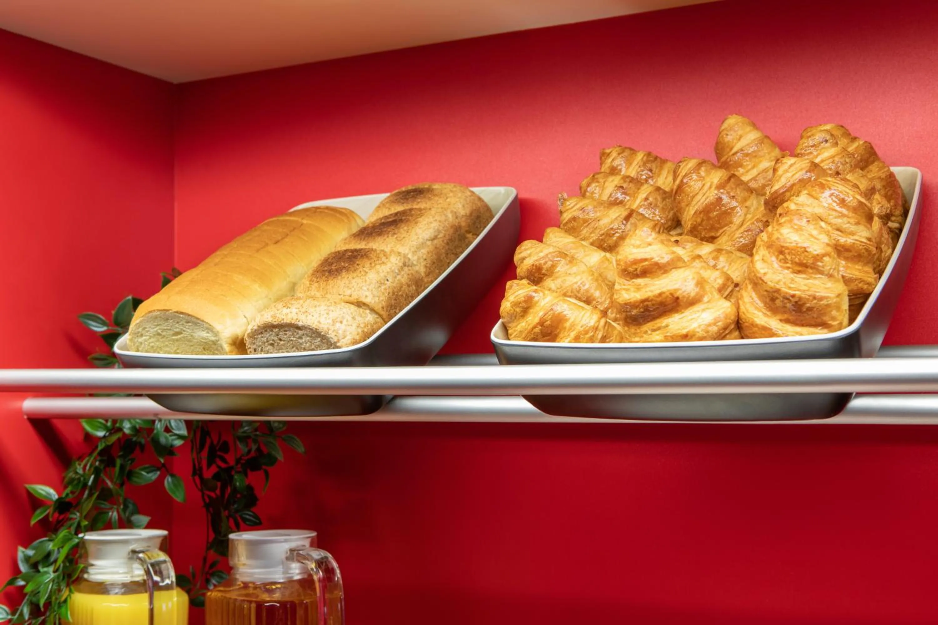 Breakfast in hotelF1 Chilly Mazarin les Champarts