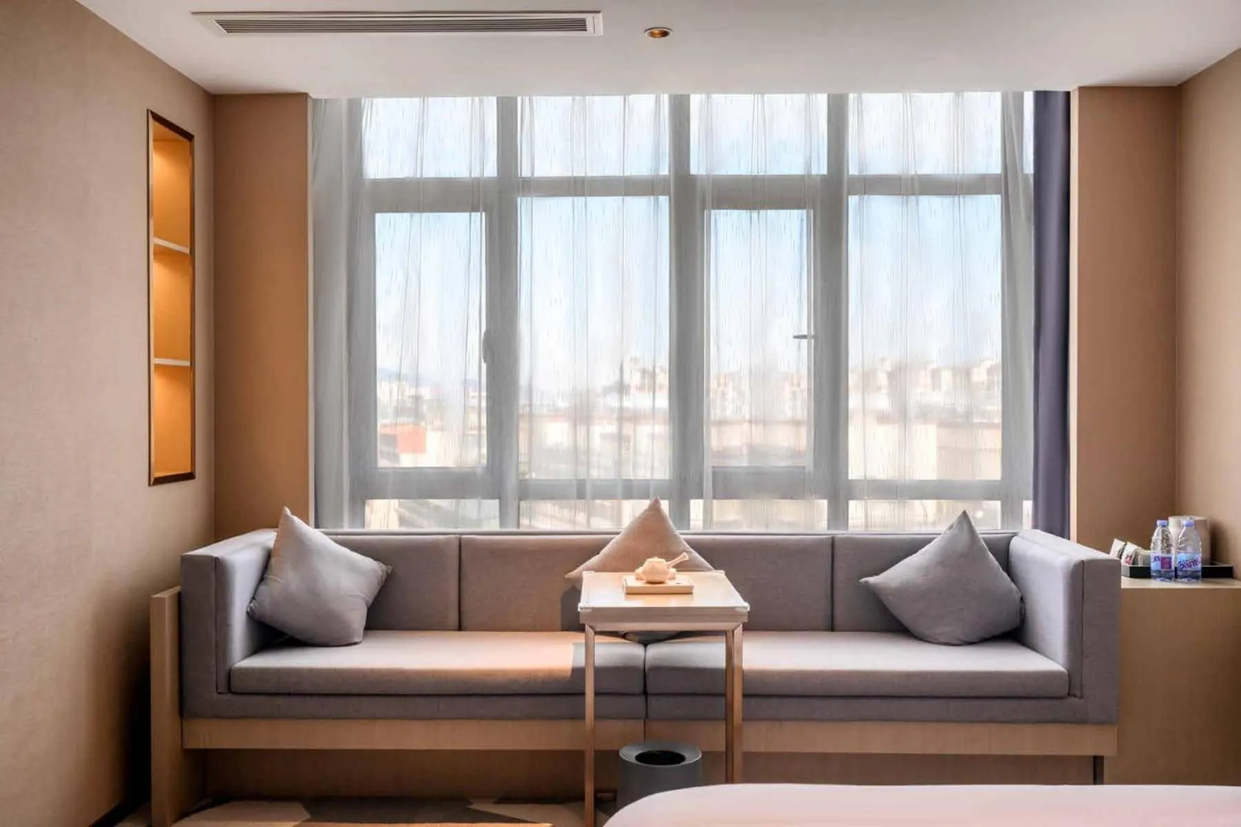 Photo of the whole room in Lavande Hotel Dongguan Songshan Lake