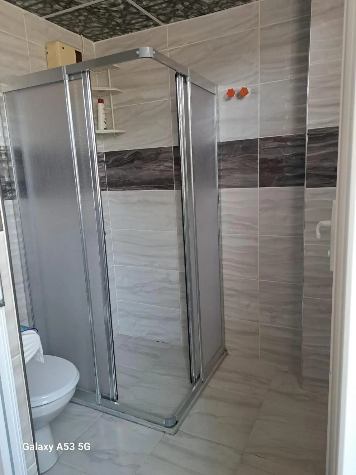 Shower in Salda Gölü Çeliköz Apart