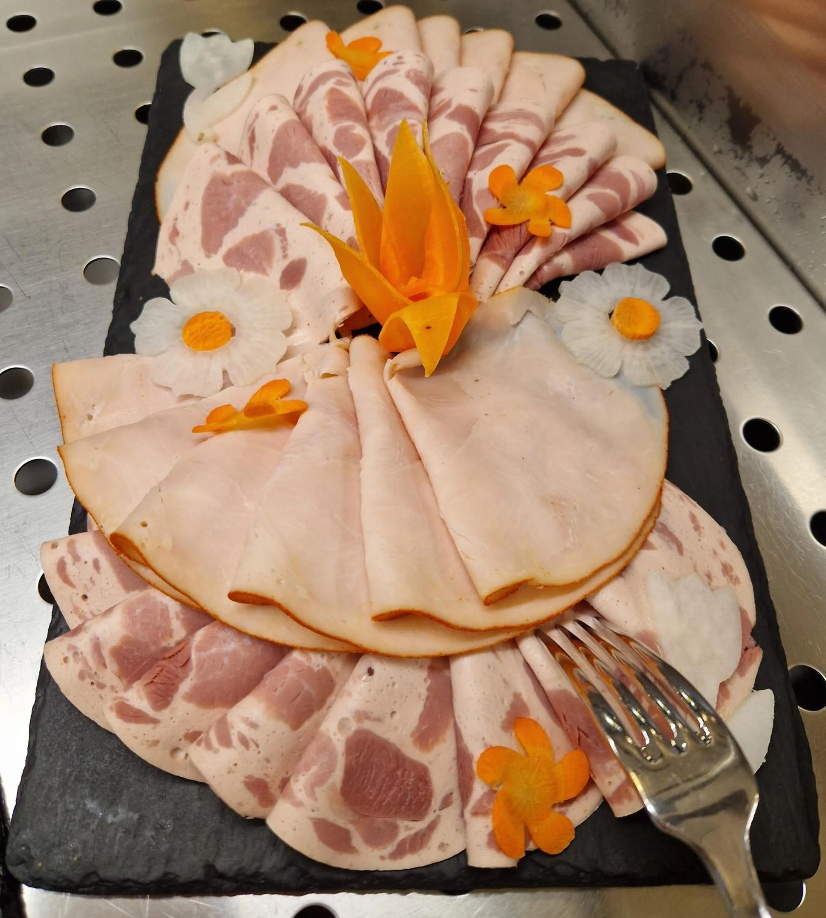 Breakfast in Hotel Garni "Am Ellinger Tor"