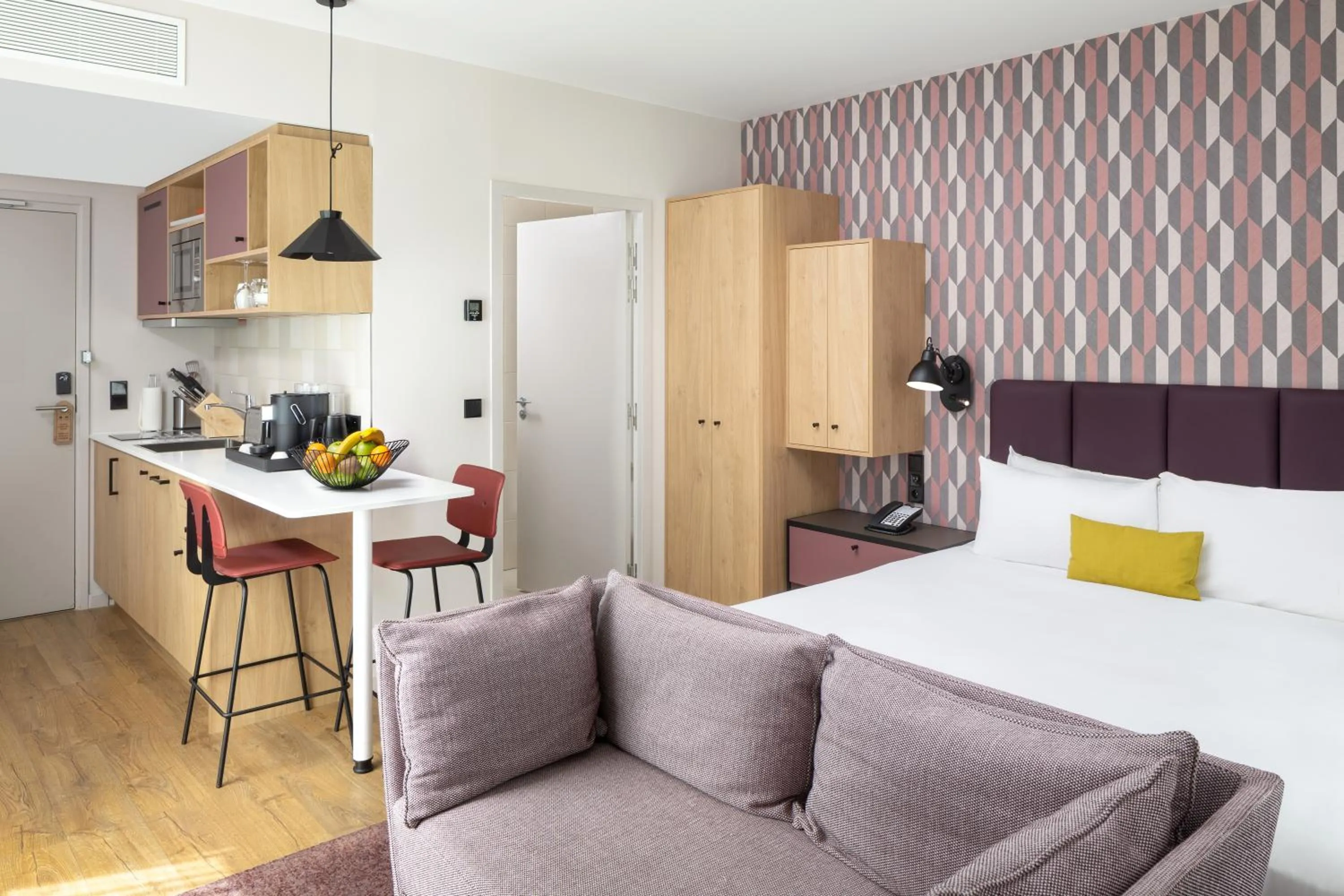 Kitchen or kitchenette in Hyatt House Paris Charles de Gaulle Airport