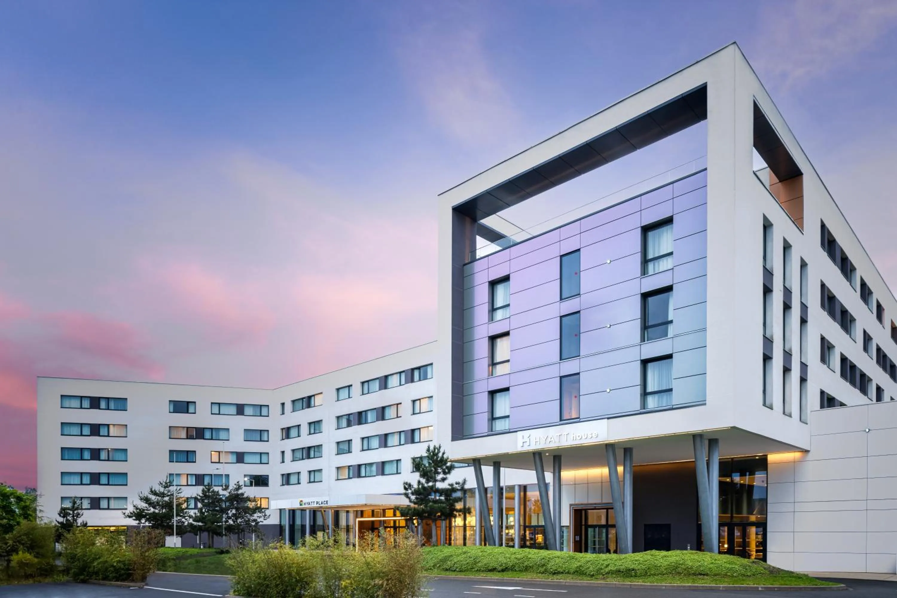 Property building in Hyatt Place Paris Charles de Gaulle Airport