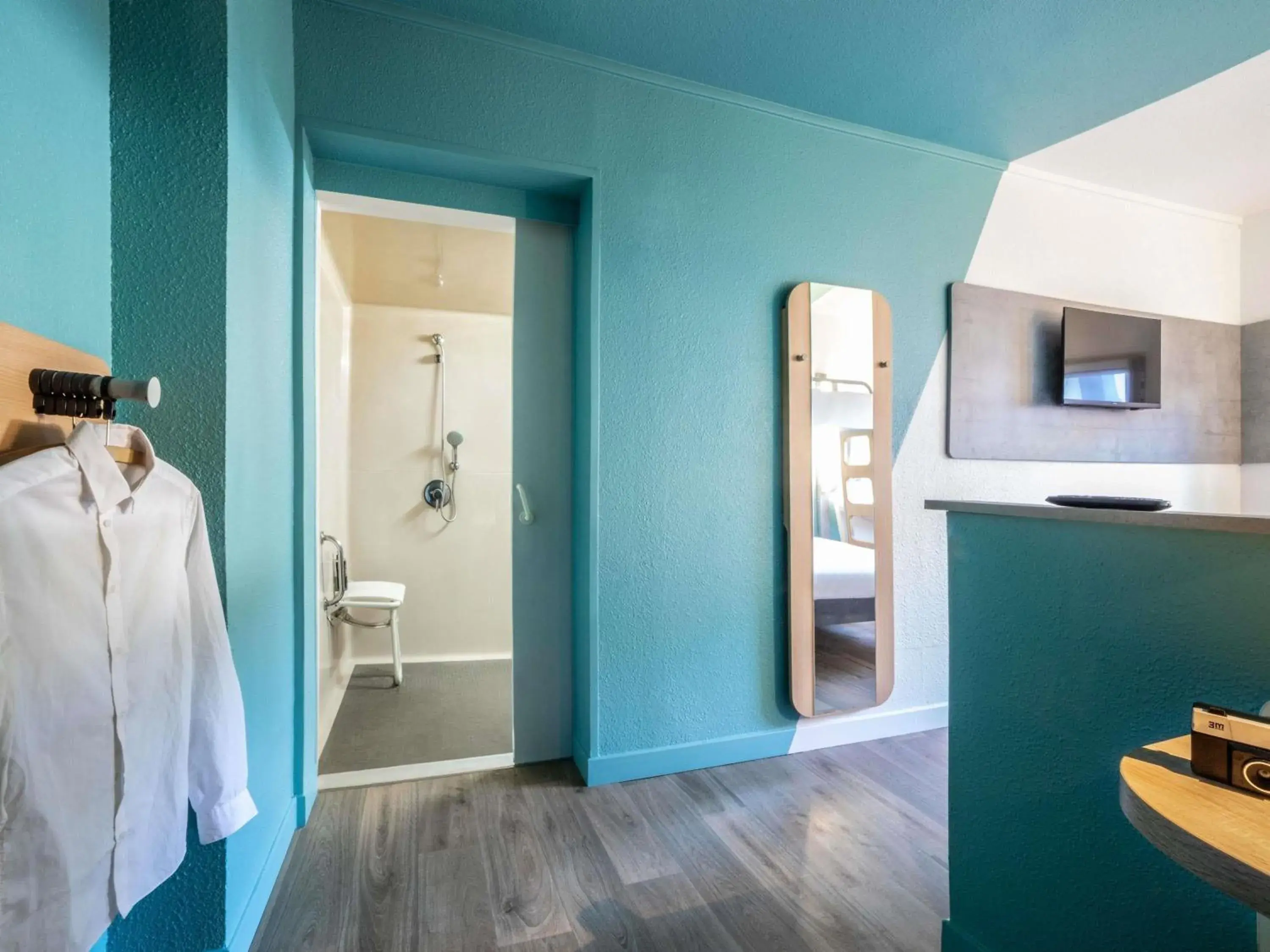 Bedroom in Ibis Budget Sucy en Brie Bedroom in Ibis Budget Sucy en Brie