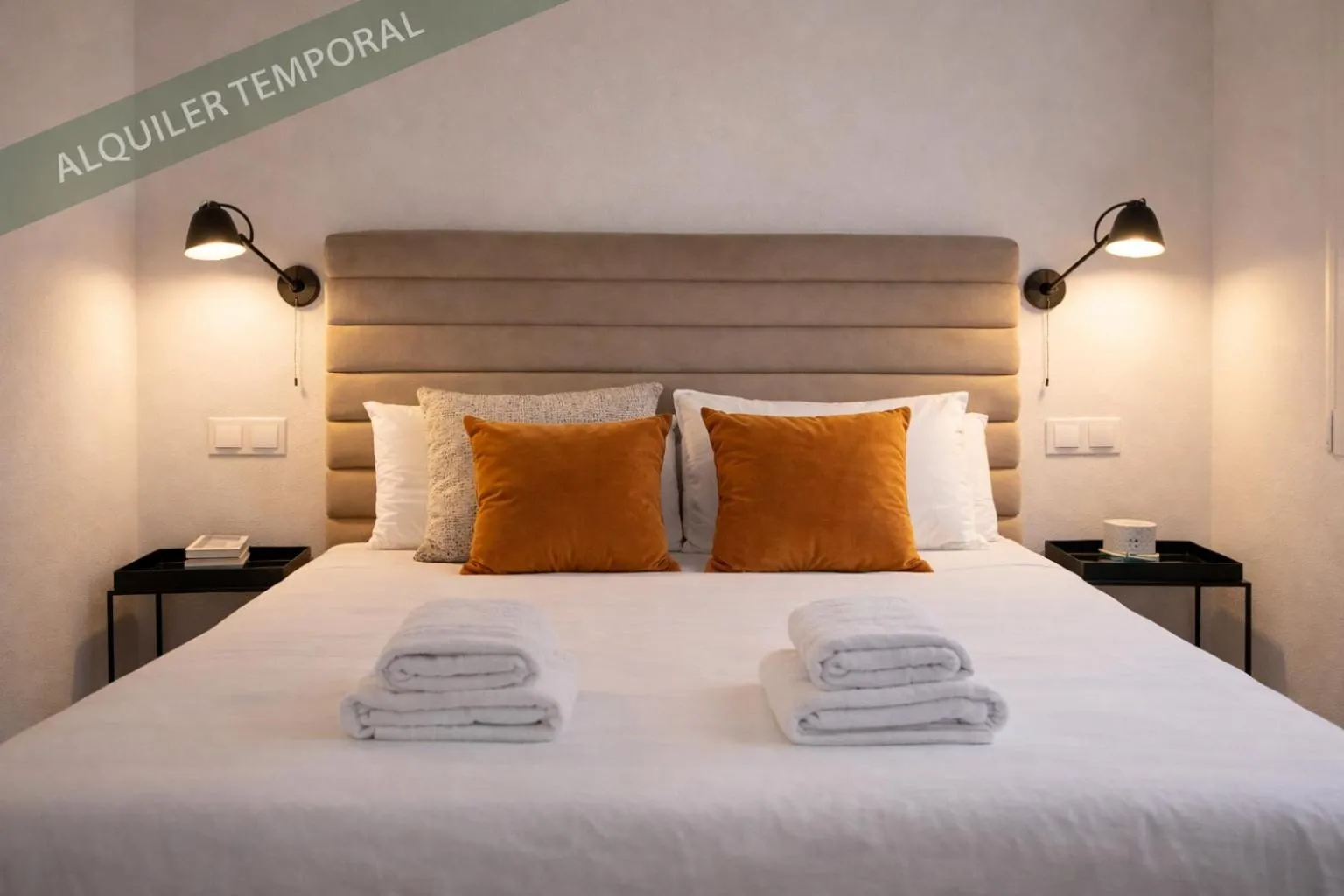 Bed in La Latina I - Descubre Madrid desde un Espacio con Estilo