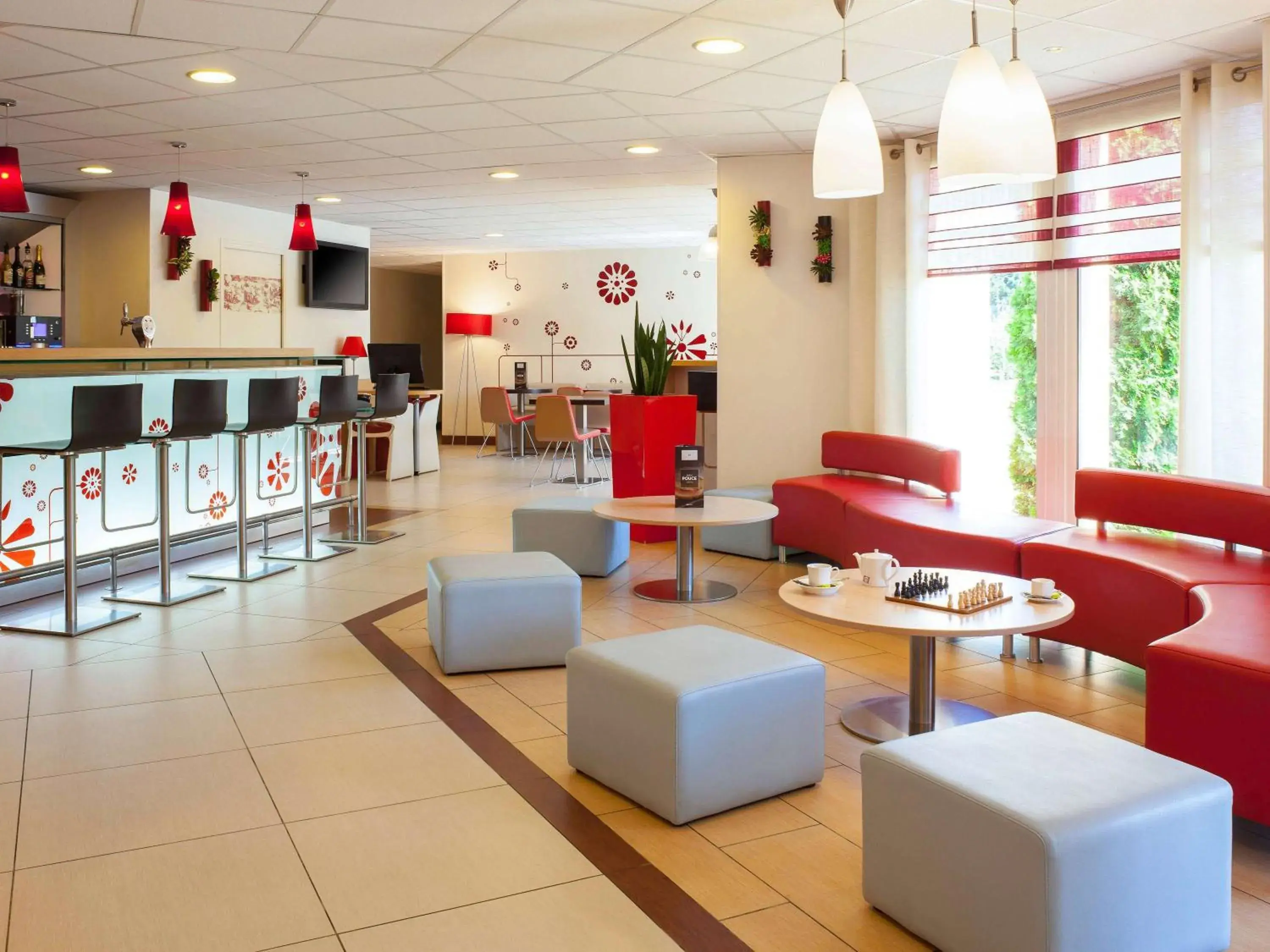 Property building in ibis Velizy Jouy-En-Josas Property building in ibis Velizy Jouy-En-Josas