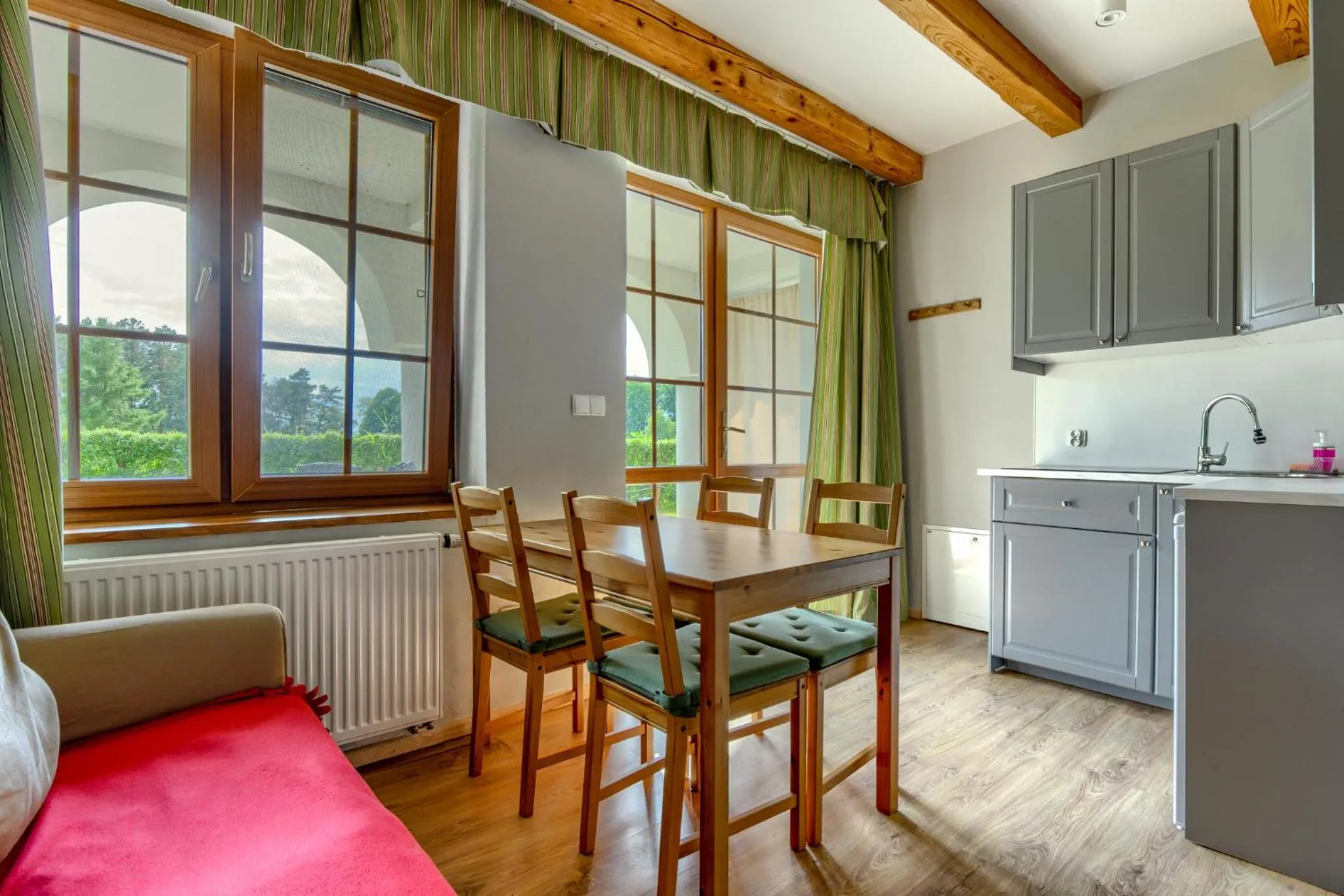 Kitchen or kitchenette in Pensjonat Rybical