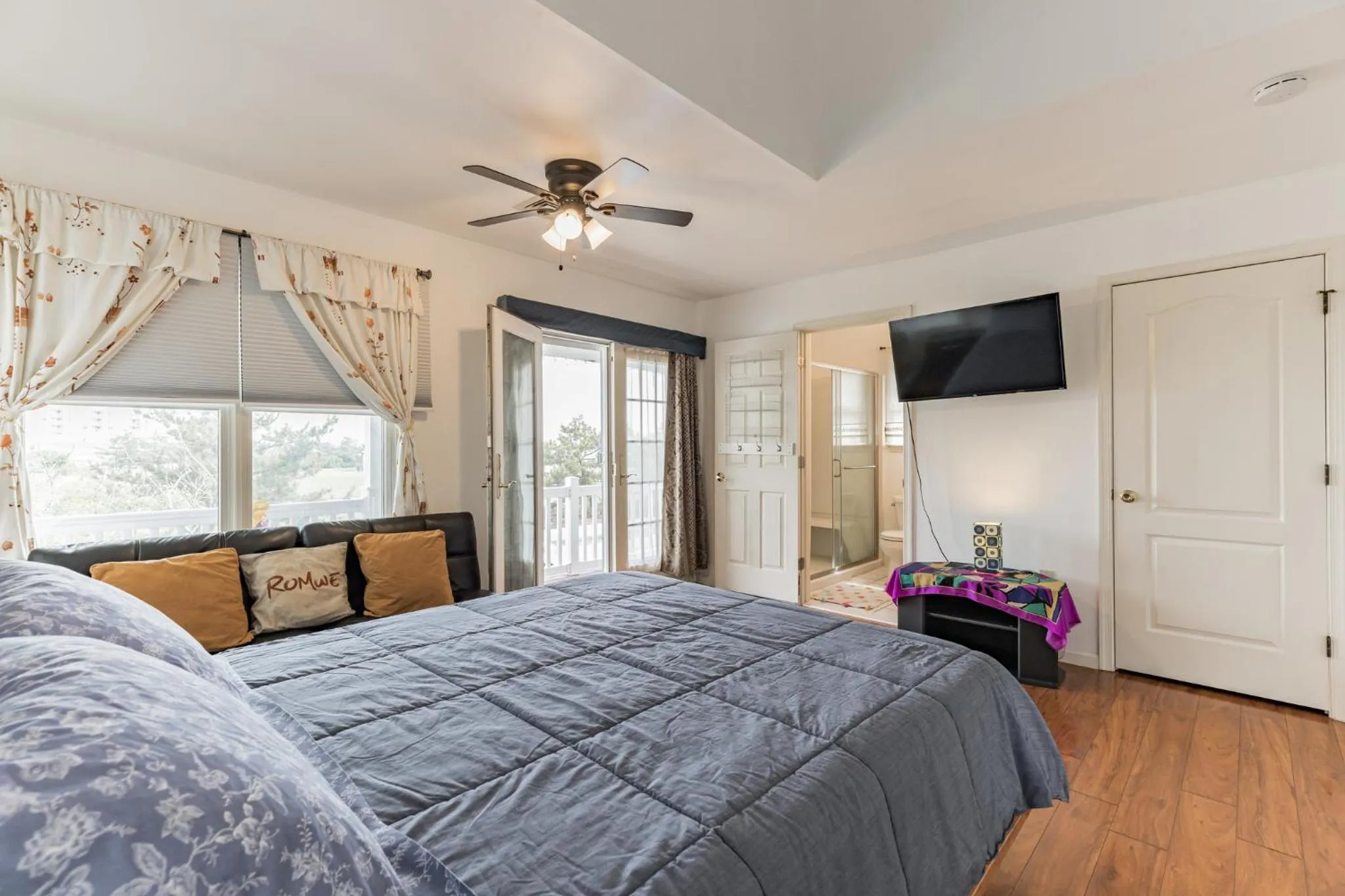 Bed in Atlantic City-Waterfront Park-Amazing 360 views