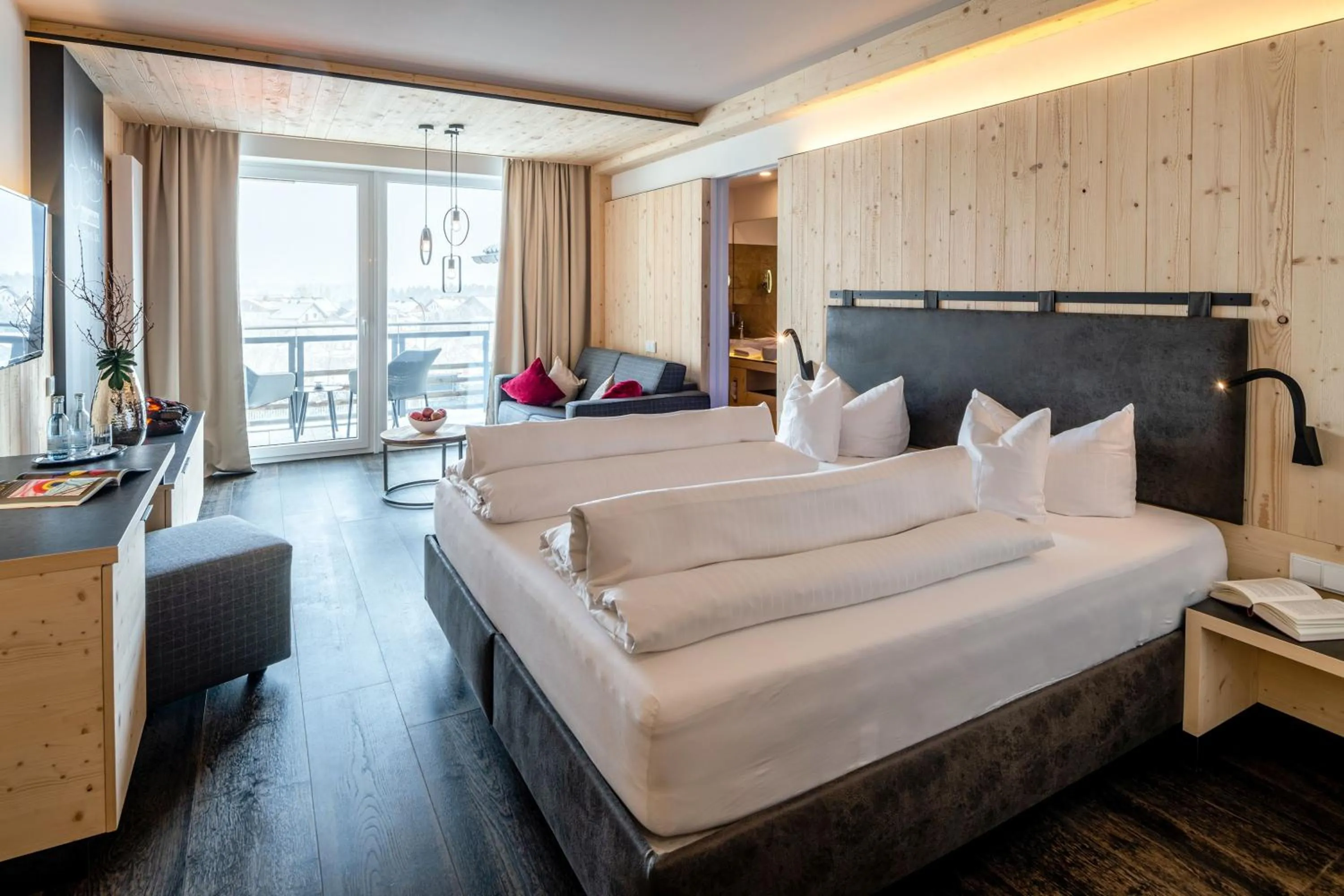 Photo of the whole room, Bed in Das Stemp Wellnessresort 4 Sterne Superior