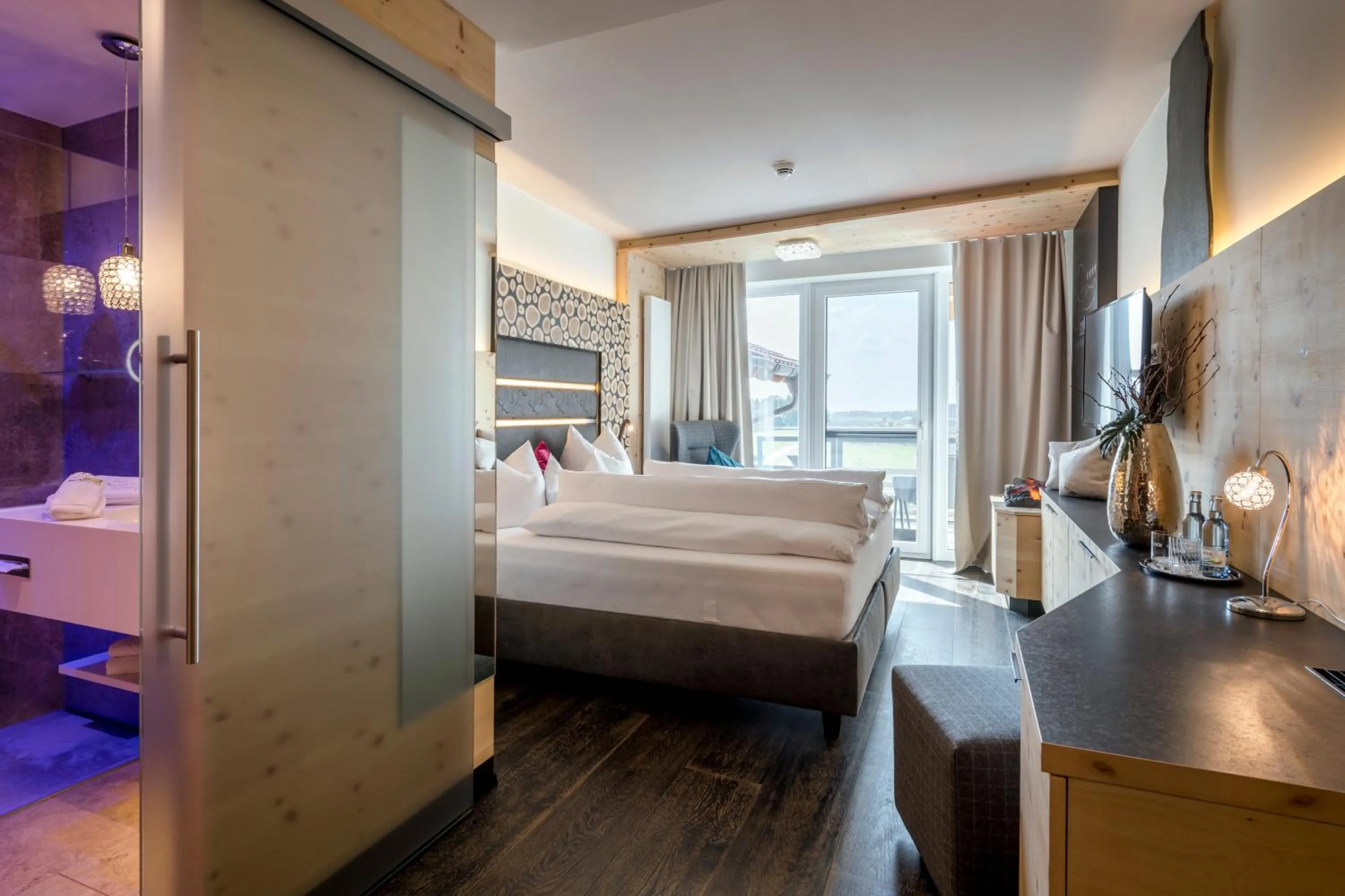 Photo of the whole room, Bed in Das Stemp Wellnessresort 4 Sterne Superior