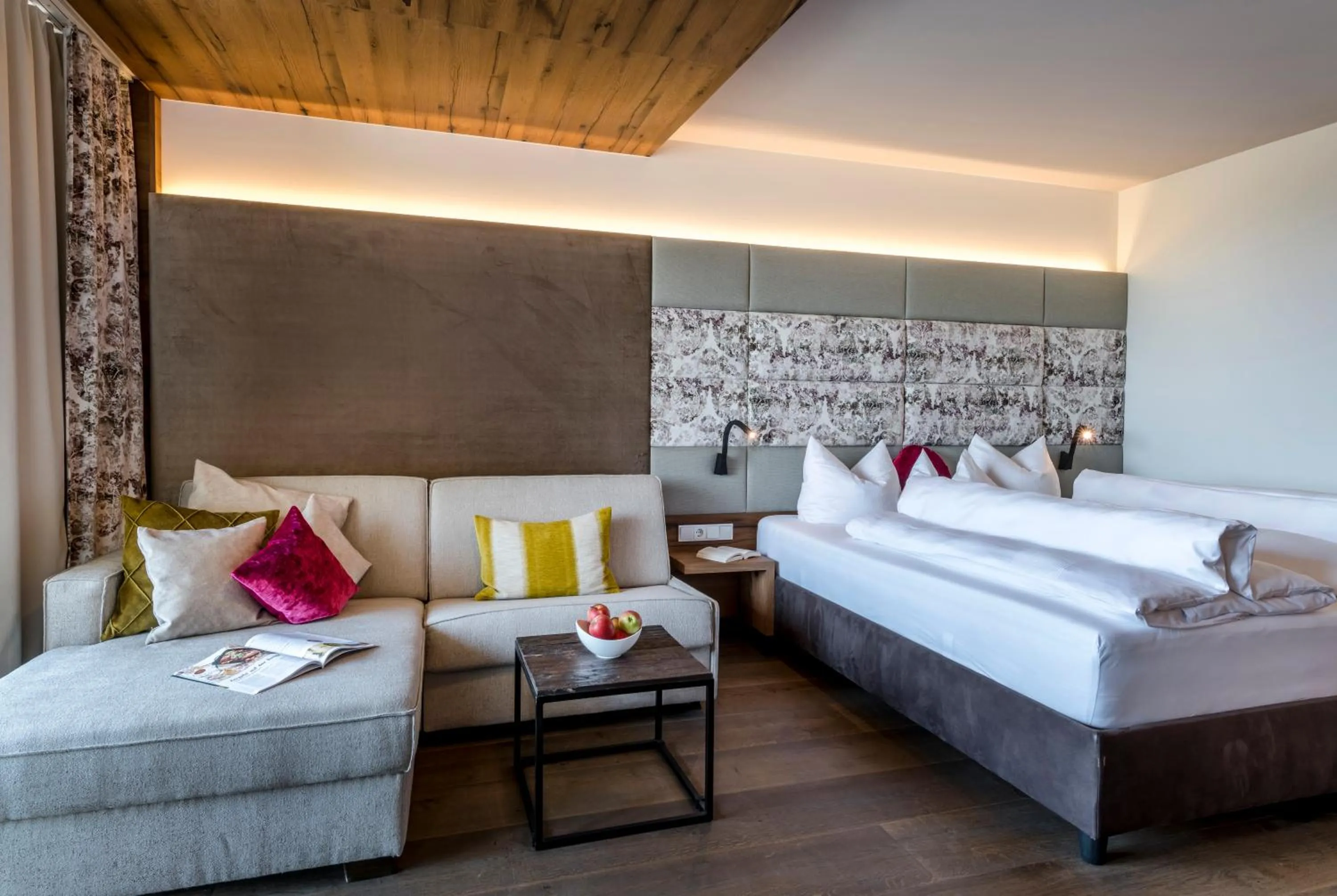 Photo of the whole room, Bed in Das Stemp Wellnessresort 4 Sterne Superior