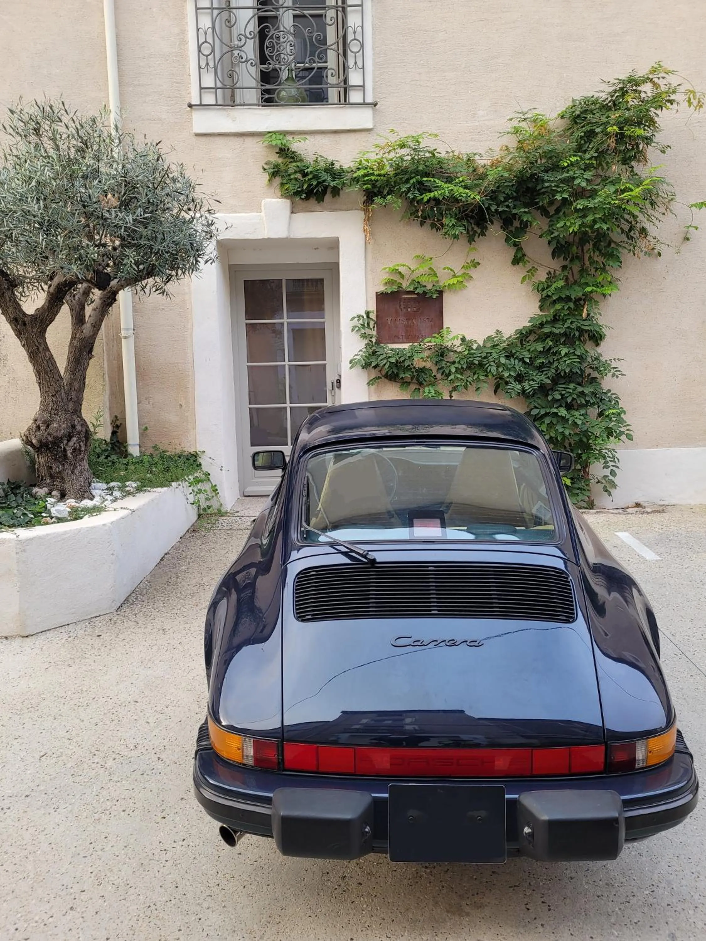 Facade/entrance in Maison 1634 - Climatisation, piscine, parking, centre ville, petit-dejeuner compris