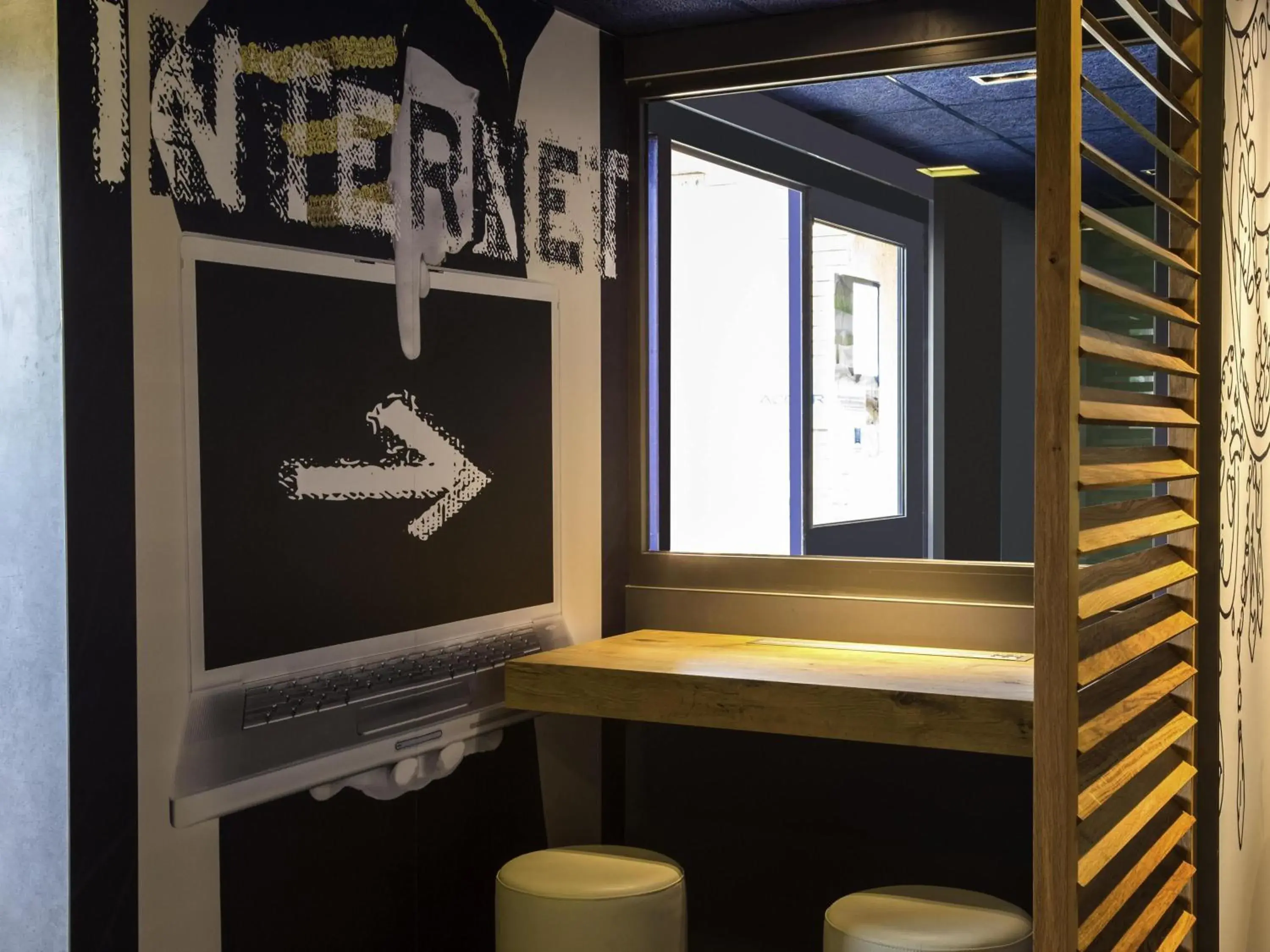 Property building in ibis budget Versailles Chateau Saint cyr l'Ecole Property building in ibis budget Versailles Chateau Saint cyr l'Ecole