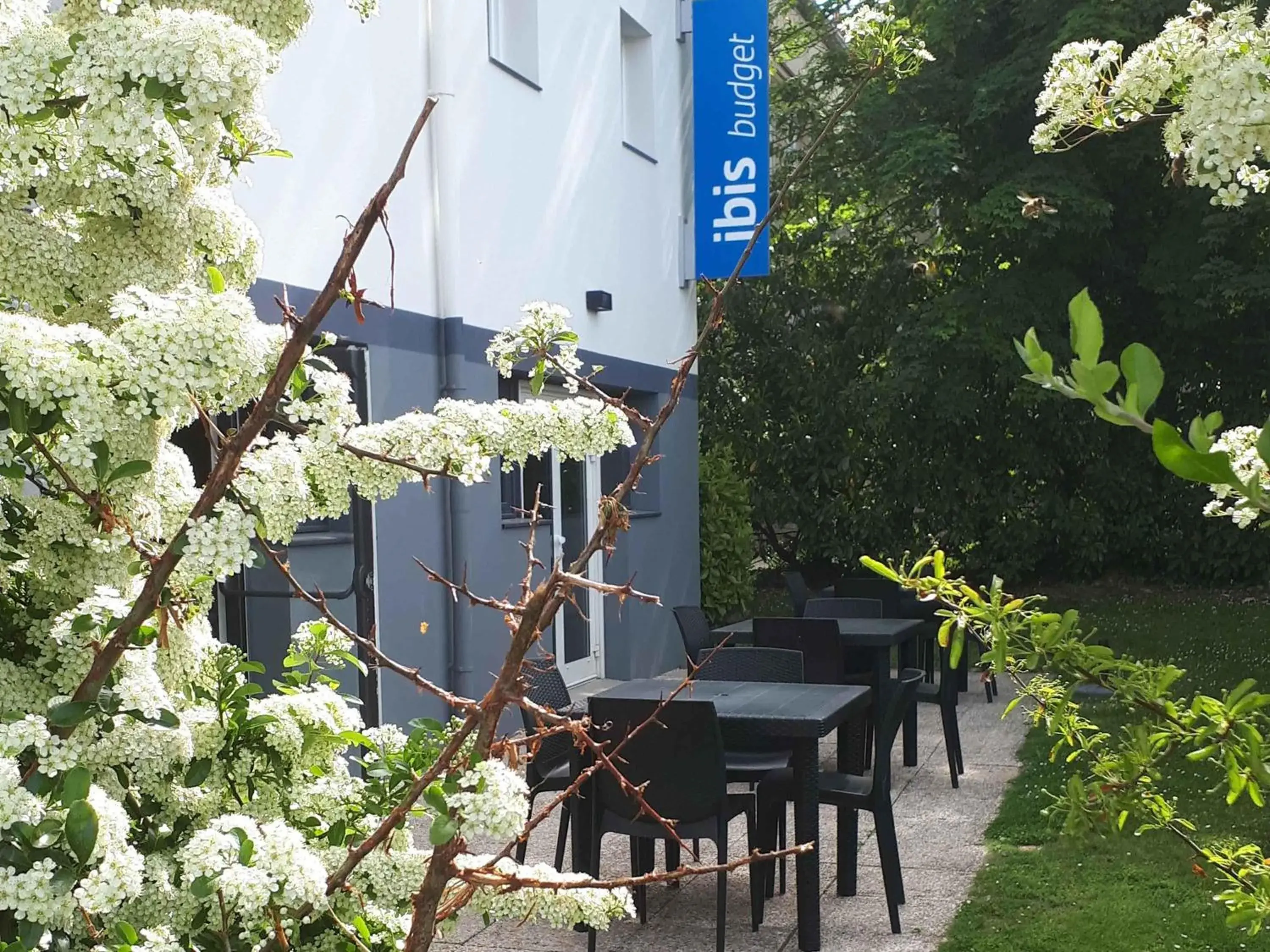 Property building in ibis budget Versailles Chateau Saint cyr l'Ecole Property building in ibis budget Versailles Chateau Saint cyr l'Ecole