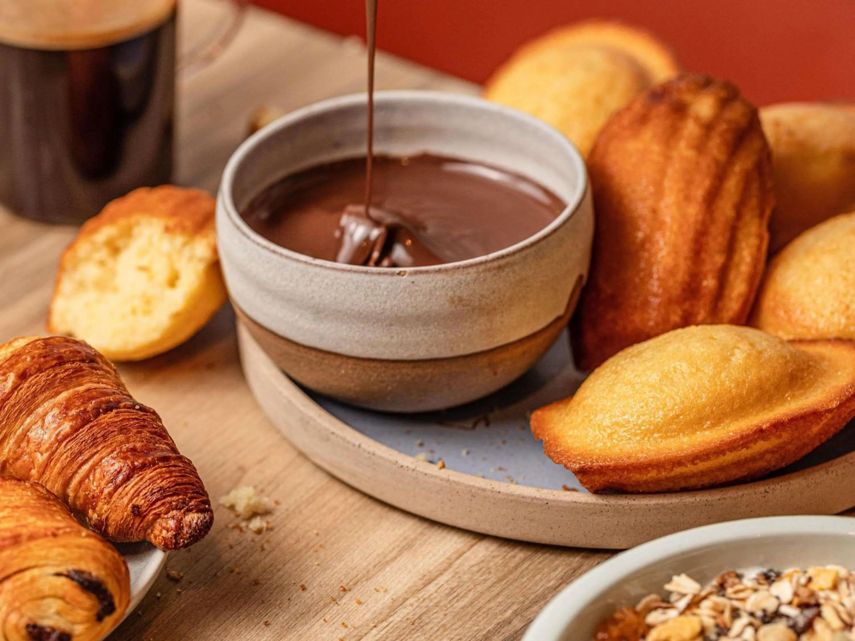 Breakfast in ibis Paris Meudon Velizy