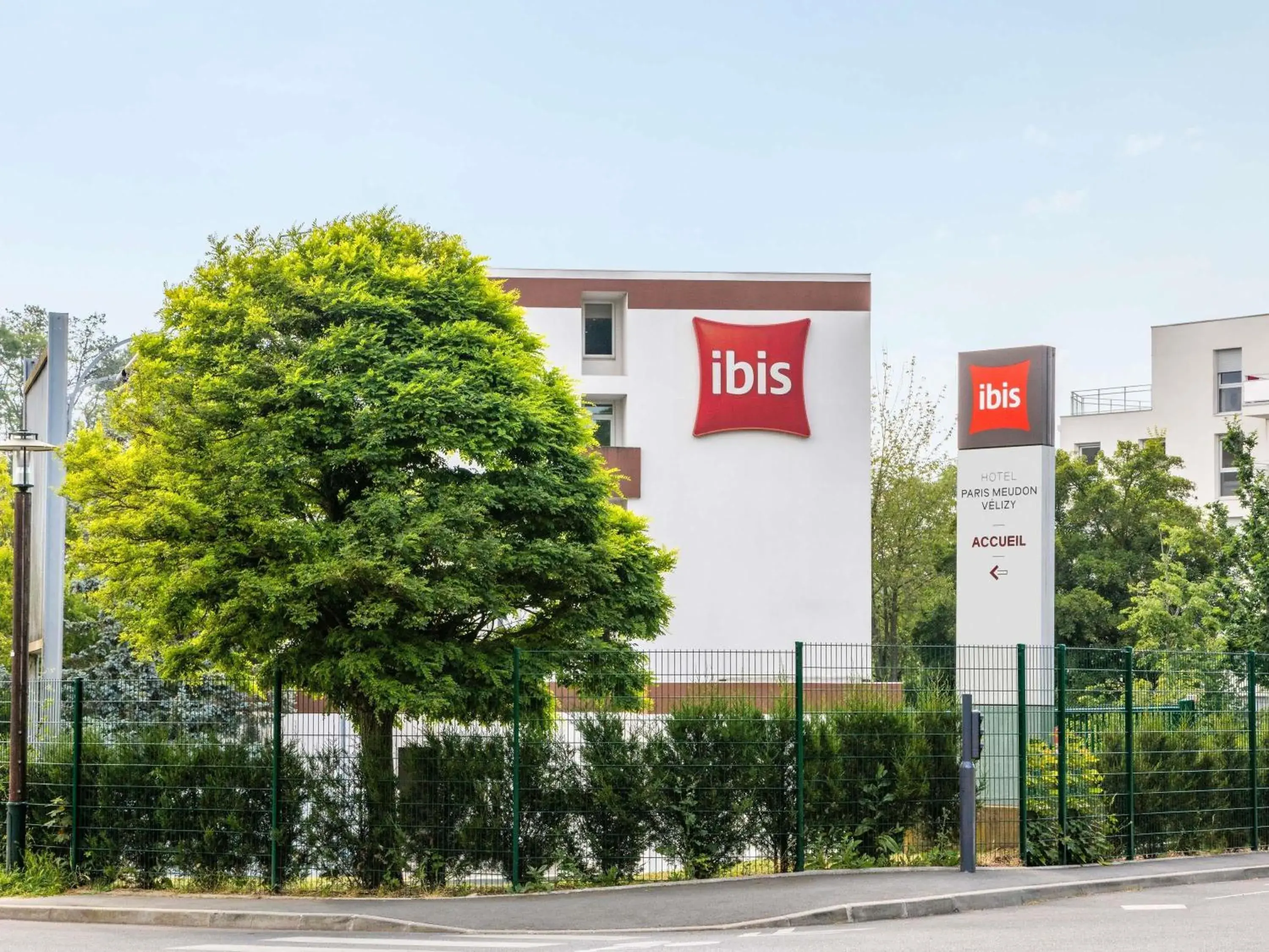 Property building in ibis Paris Meudon Velizy Property building in ibis Paris Meudon Velizy