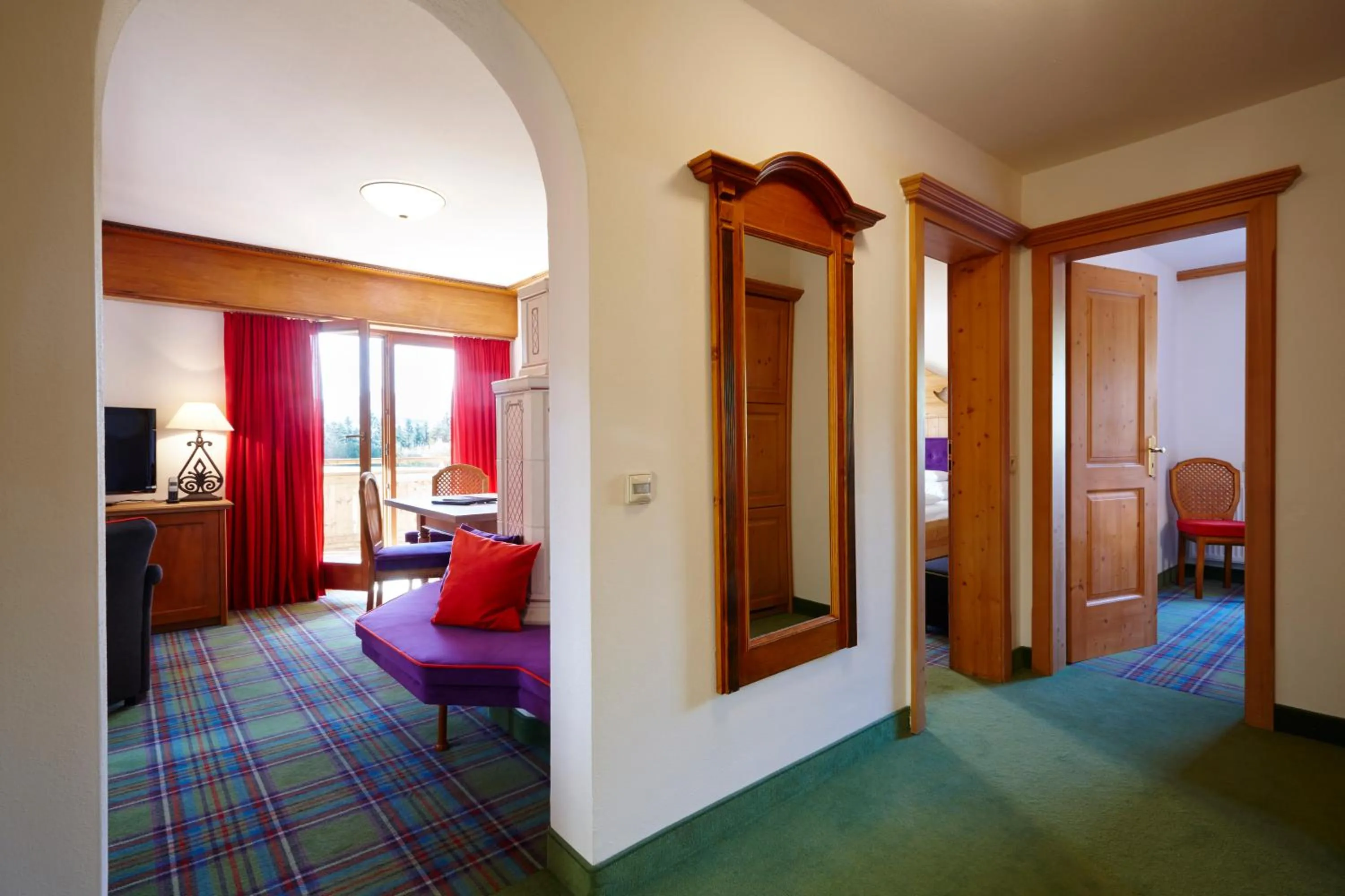 Photo of the whole room in Relais & Châteaux Gut Steinbach Hotel Chalets SPA