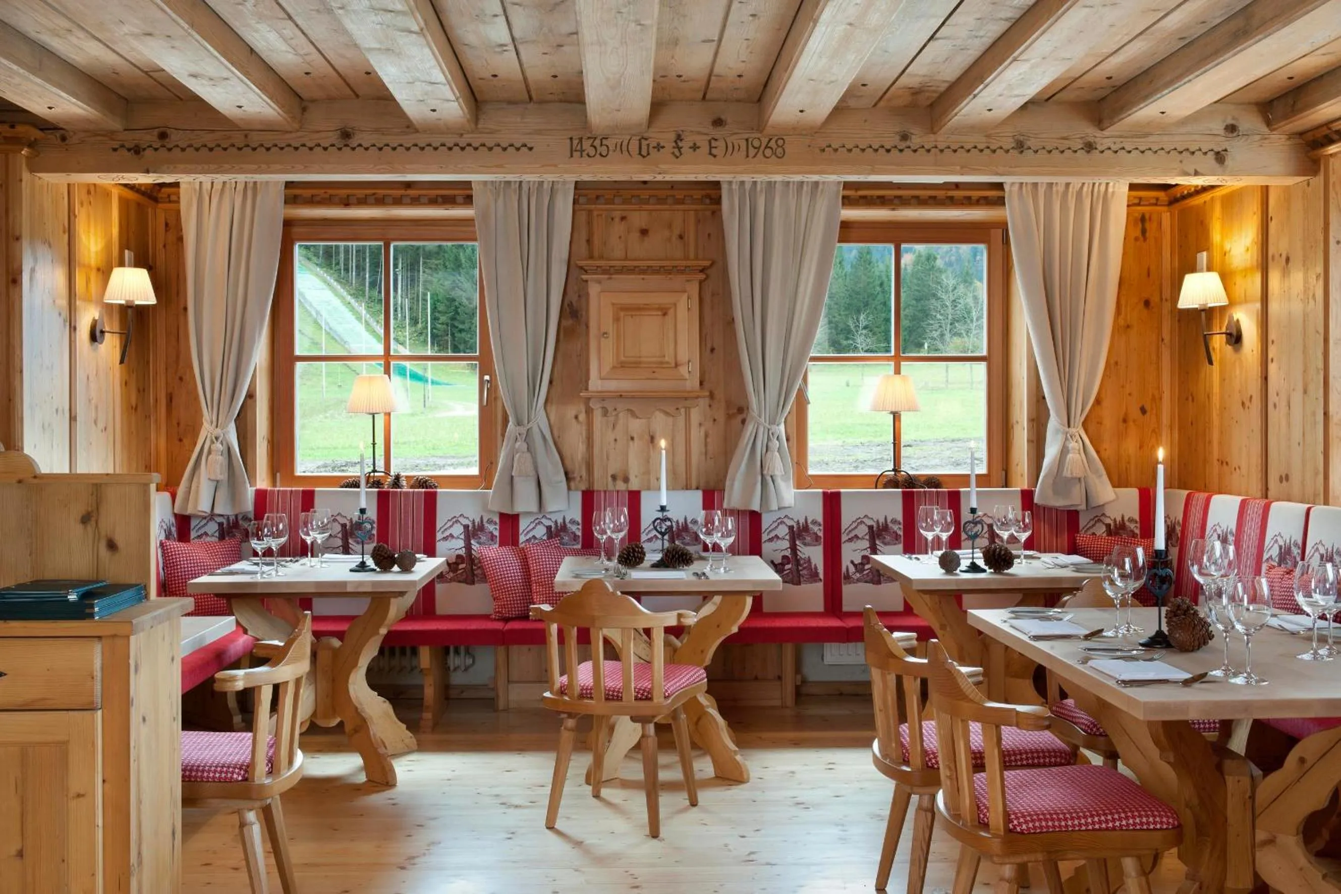 Restaurant/places to eat in Relais & Châteaux Gut Steinbach Hotel Chalets SPA