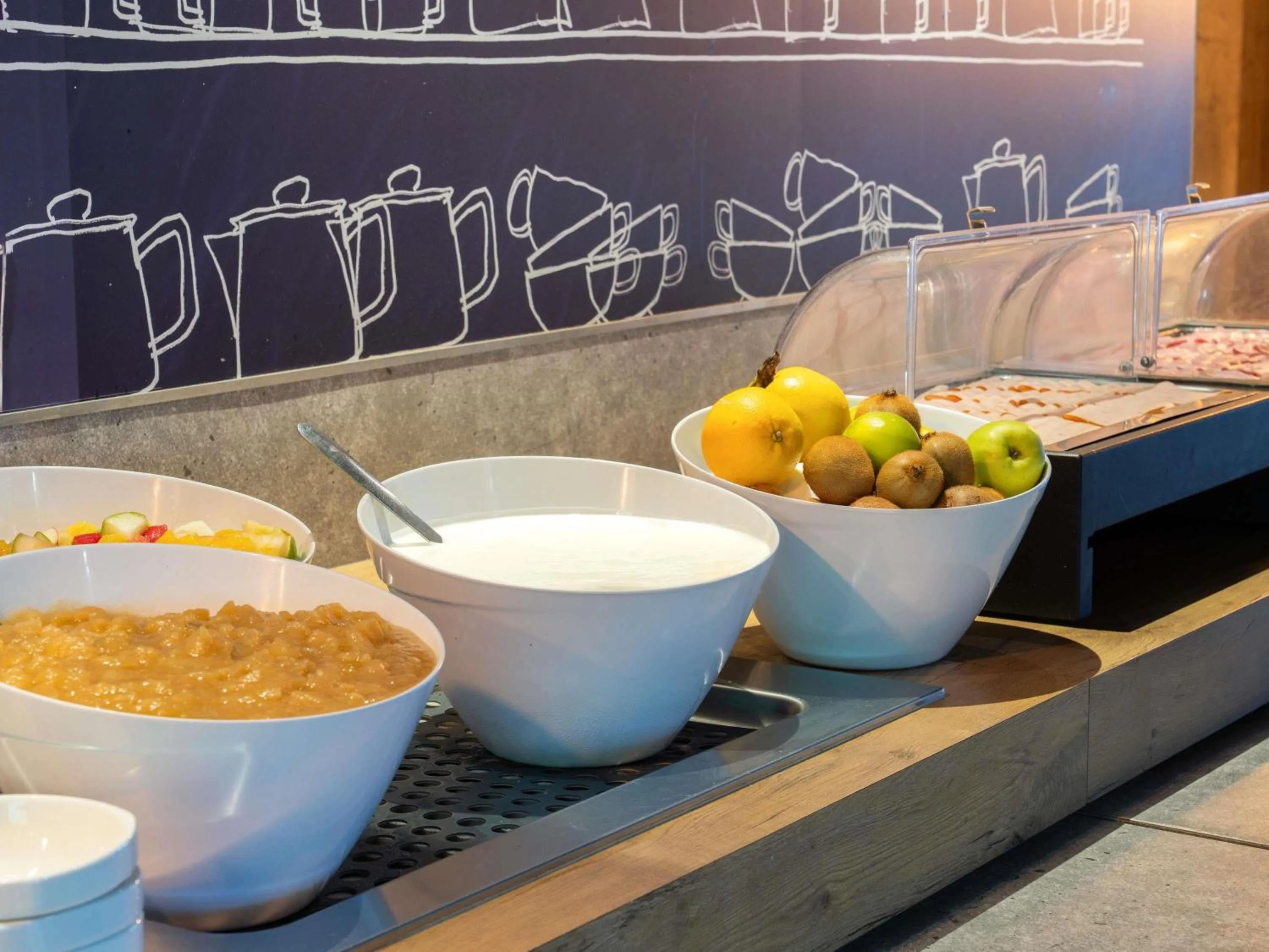 Breakfast in ibis budget Issy Les Moulineaux Paris Ouest