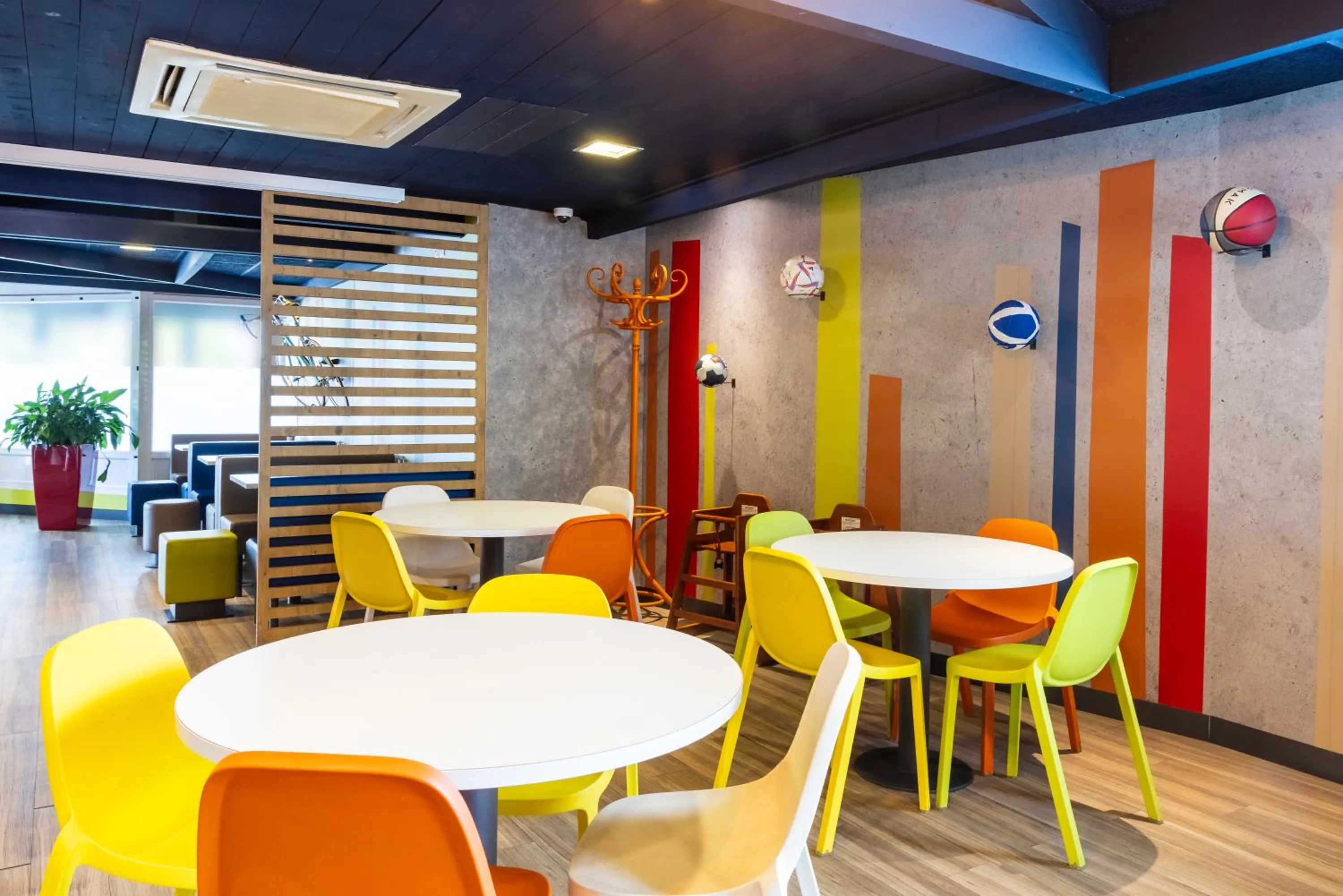 Breakfast in ibis budget Issy Les Moulineaux Paris Ouest