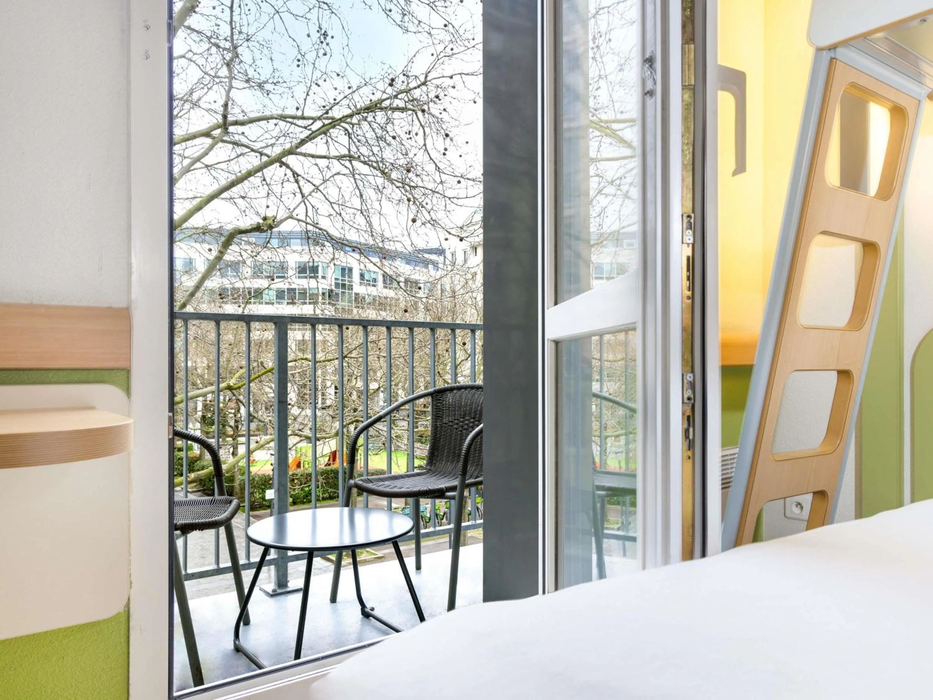 Bedroom, Bed in ibis budget Issy Les Moulineaux Paris Ouest
