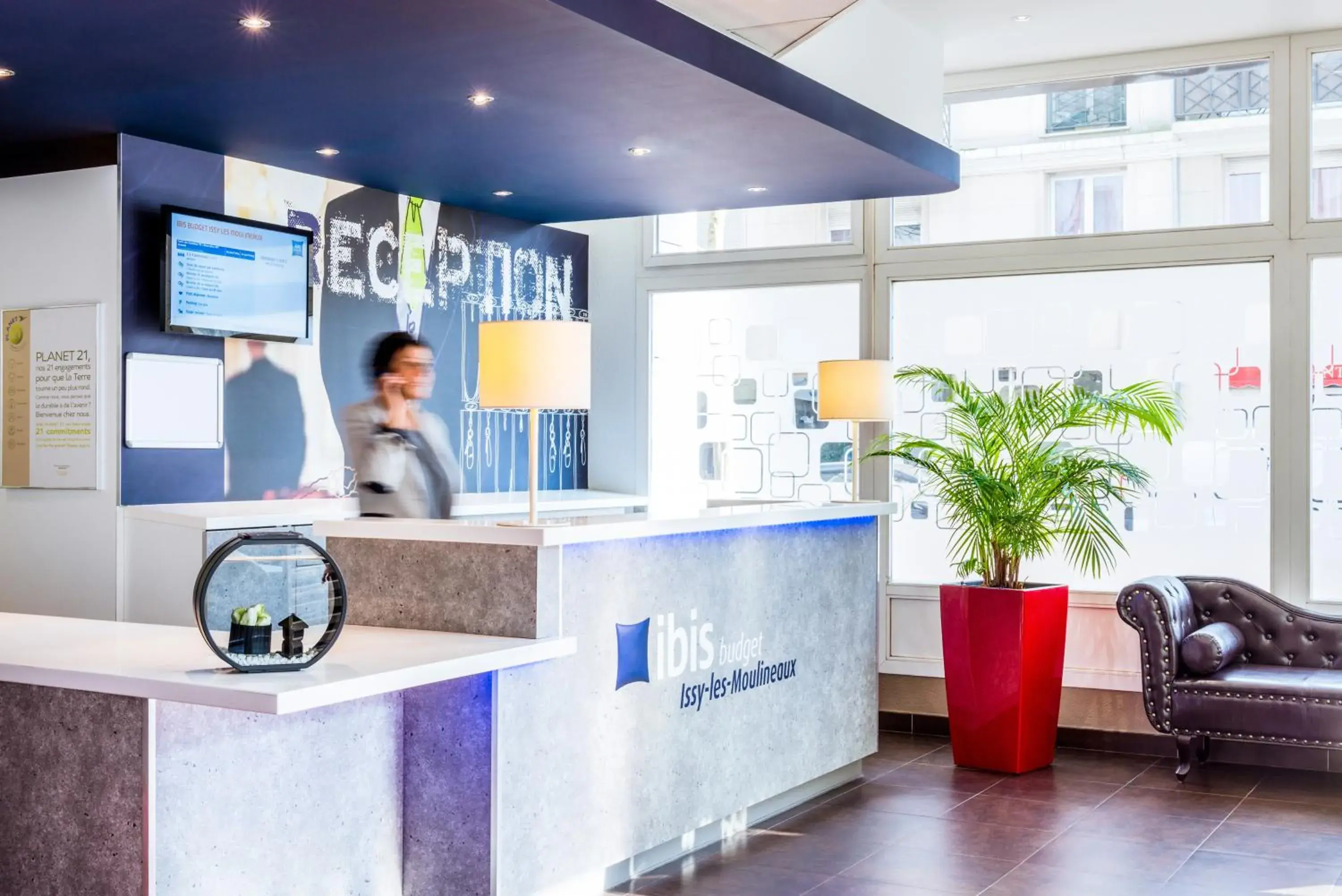 Lobby or reception in ibis budget Issy Les Moulineaux Paris Ouest Lobby or reception in ibis budget Issy Les Moulineaux Paris Ouest