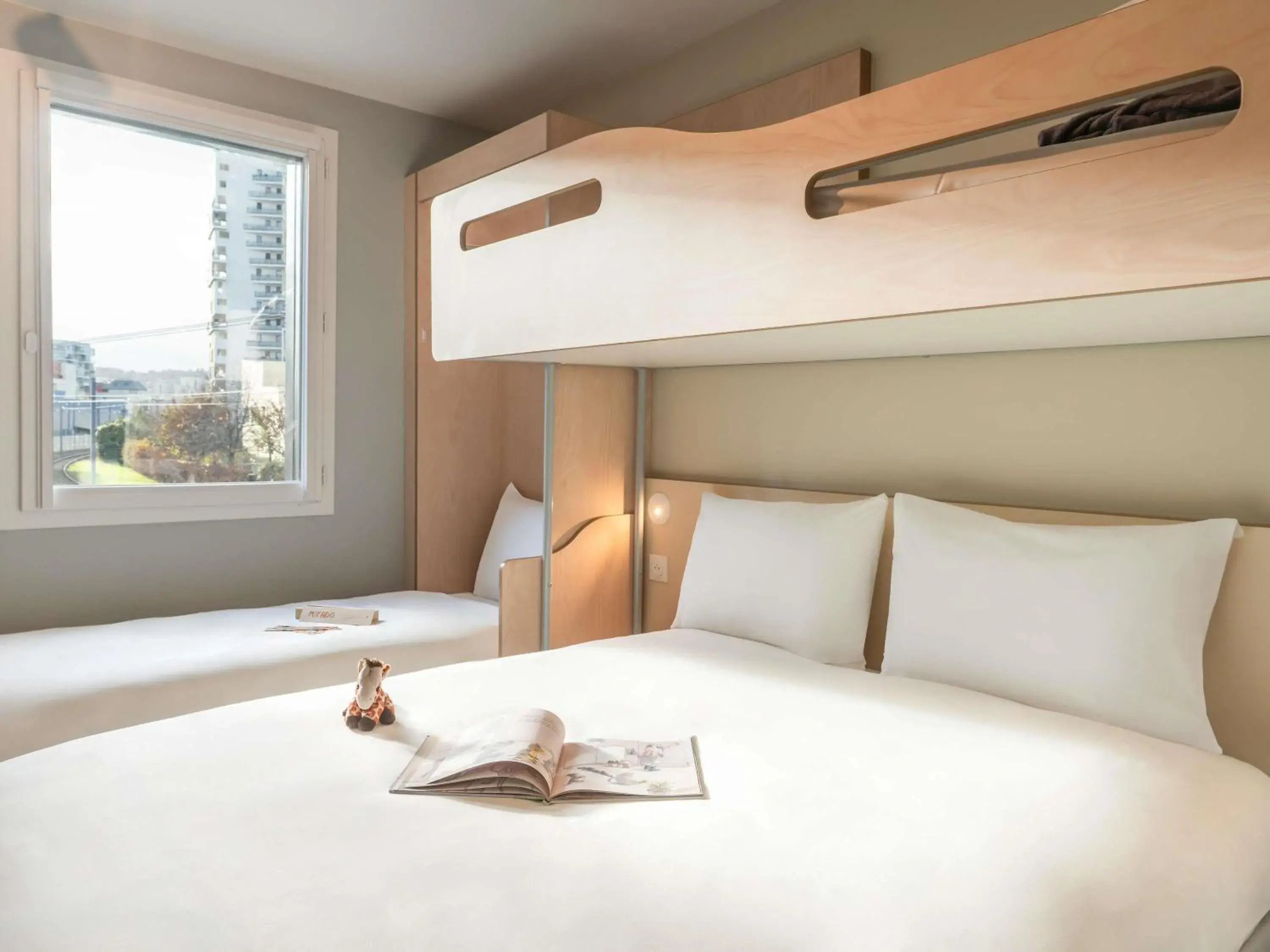 Bedroom, Bed in ibis budget Issy Les Moulineaux Paris Ouest Bedroom, Bed in ibis budget Issy Les Moulineaux Paris Ouest