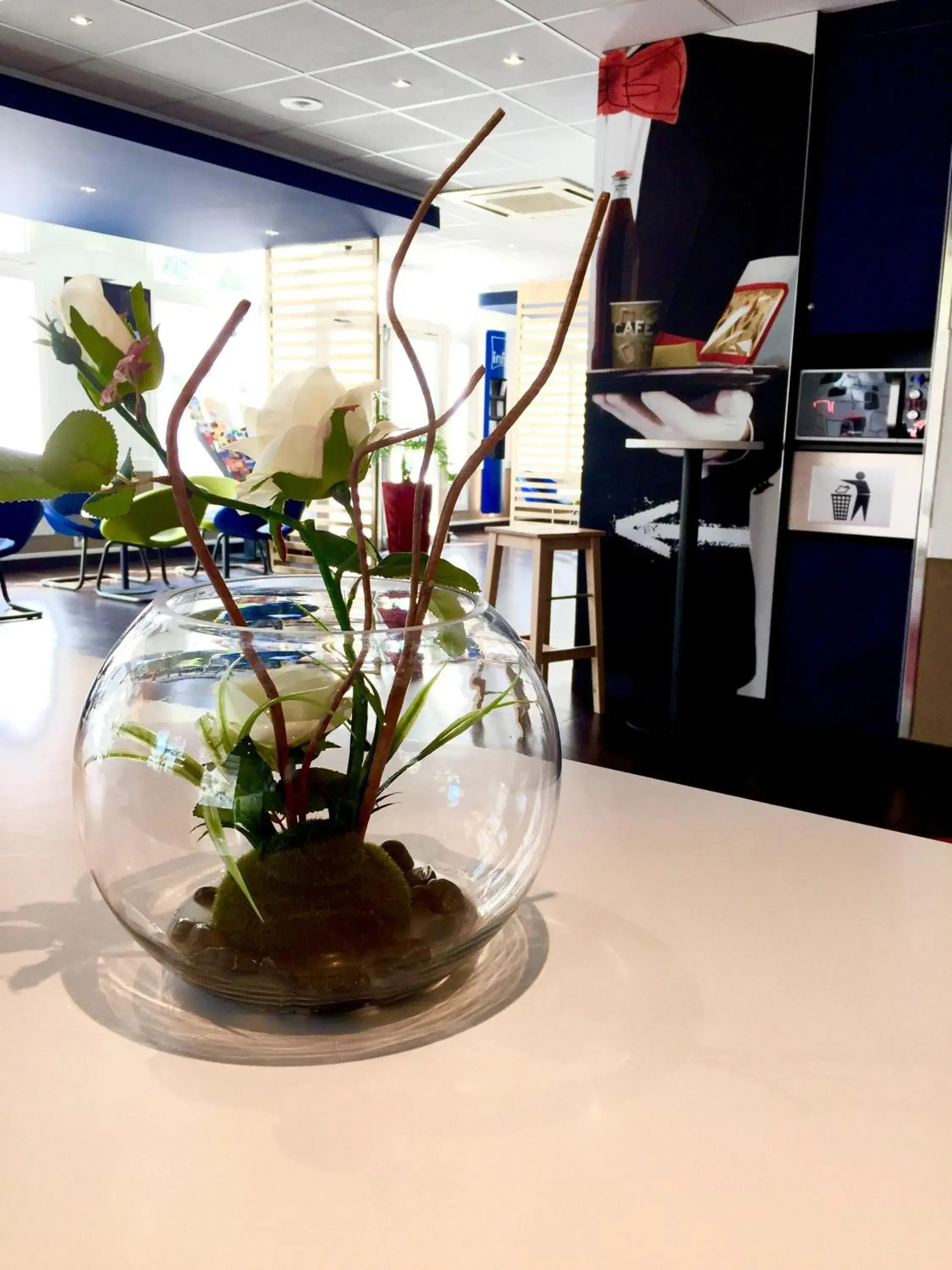 Lobby or reception in ibis budget Issy Les Moulineaux Paris Ouest Lobby or reception in ibis budget Issy Les Moulineaux Paris Ouest