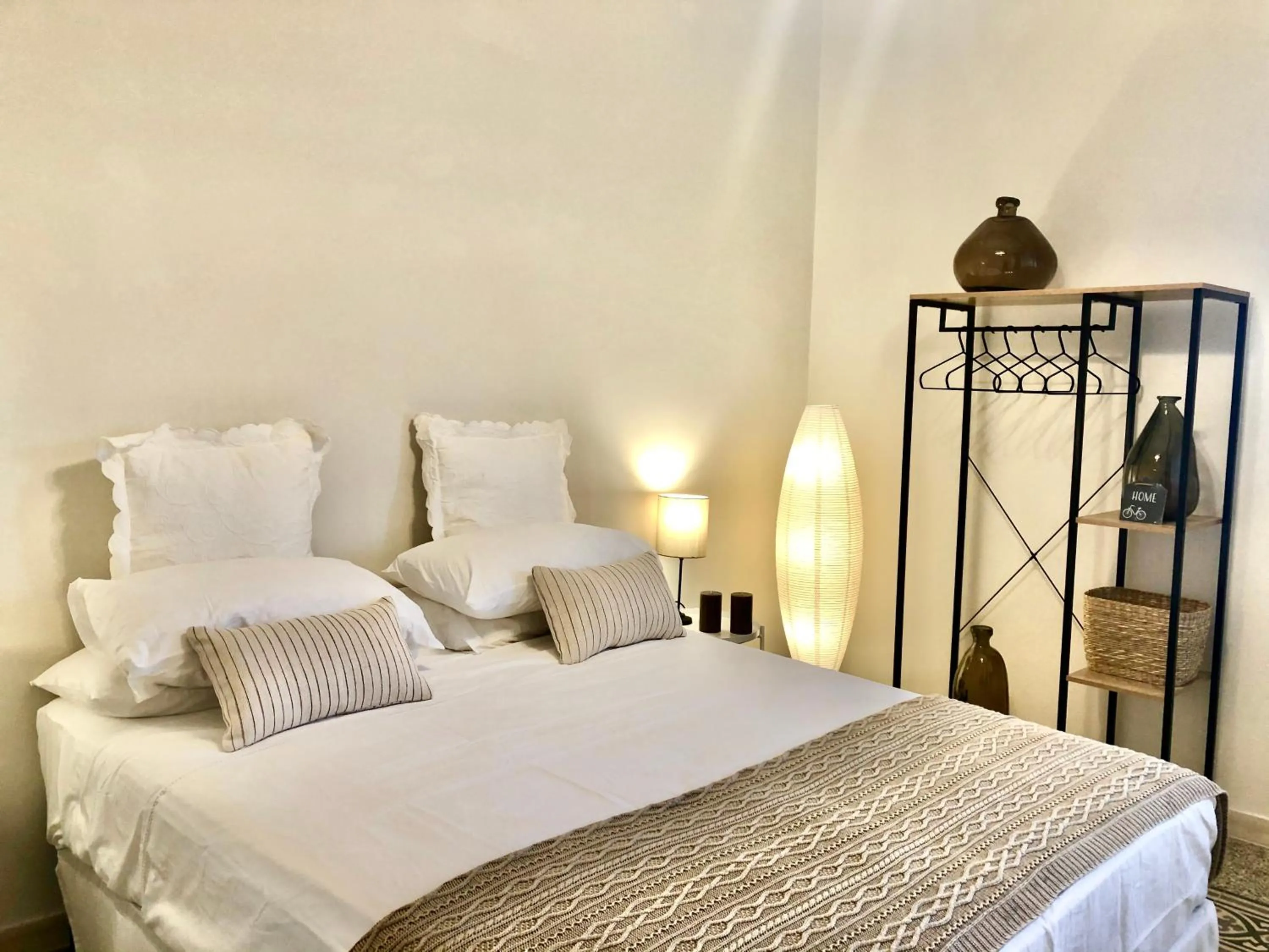 Bed in BARRIQUE Guest House