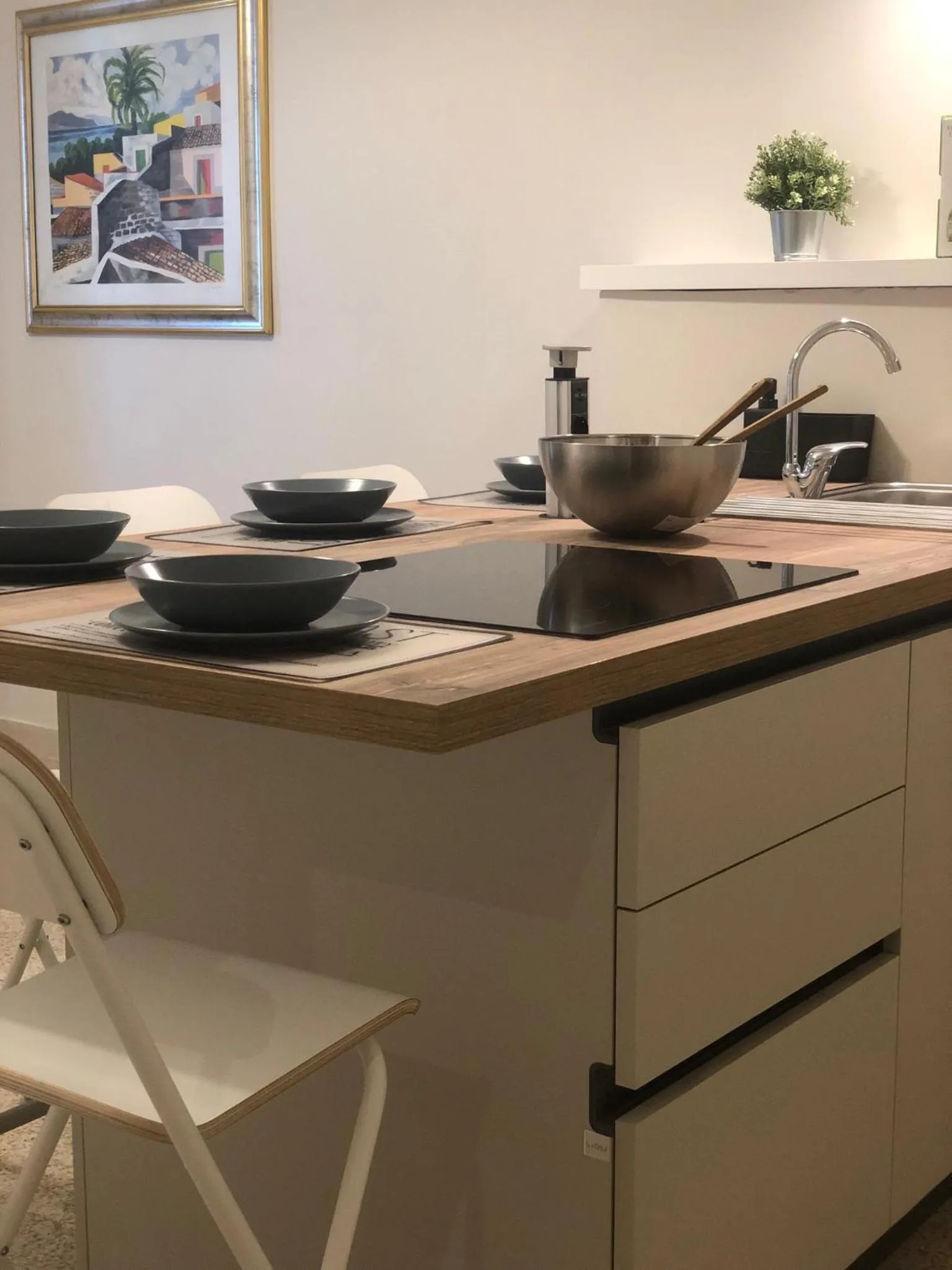 Kitchen or kitchenette in BARRIQUE Guest House