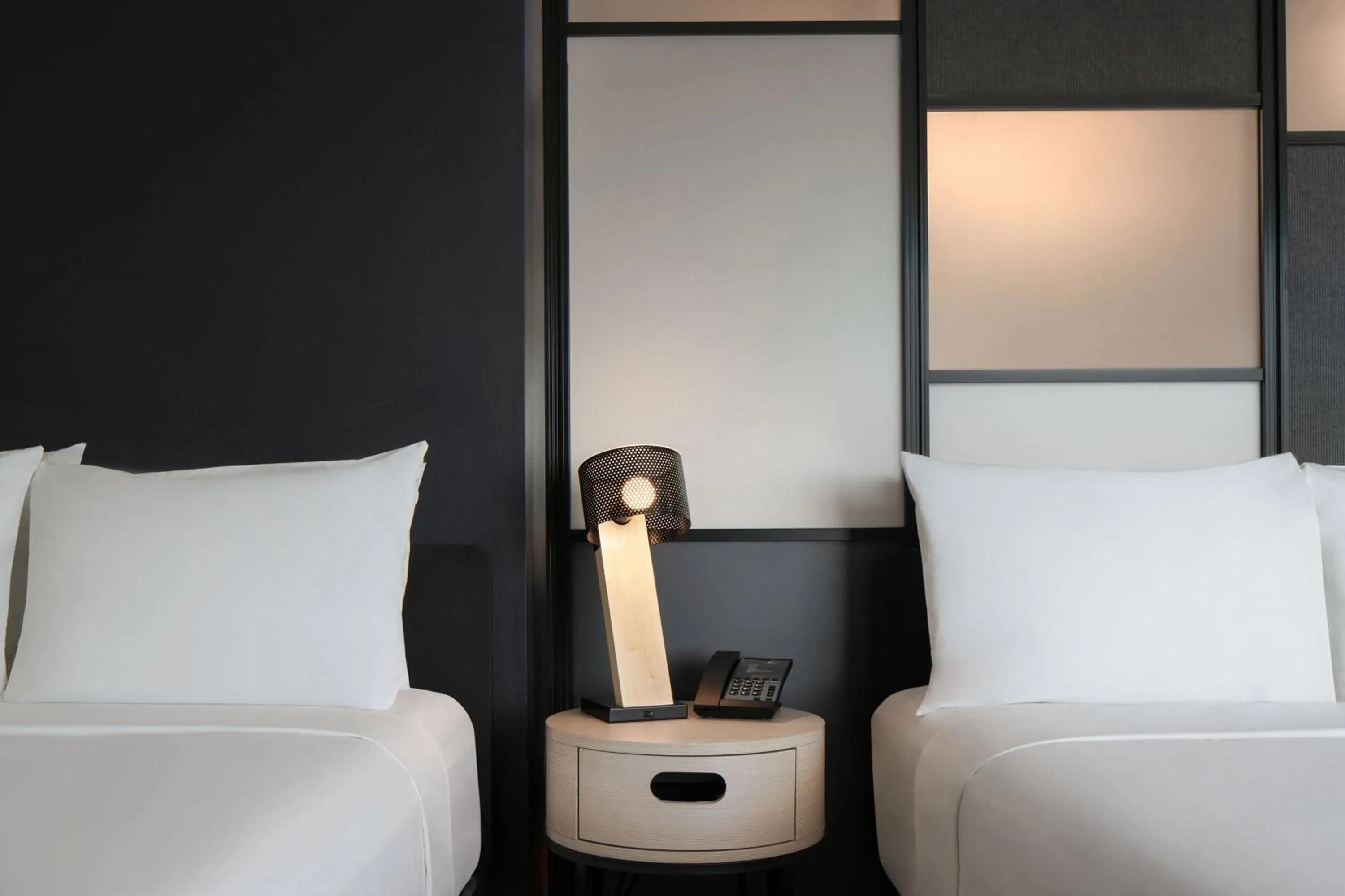 Photo of the whole room, Bed in Aloft Houston Shenandoah - The Woodlands