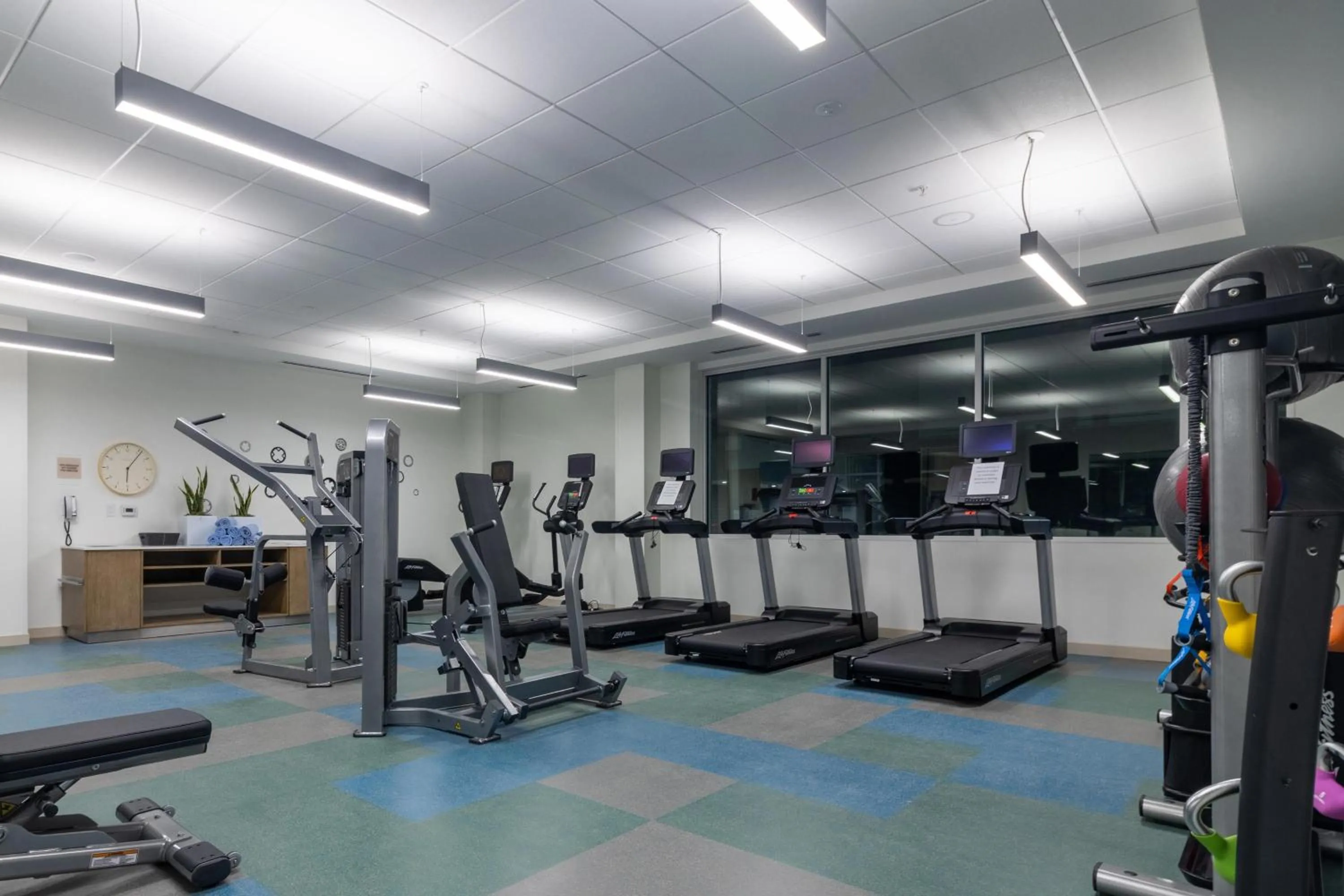 Fitness centre/facilities in Element St. Louis Midtown