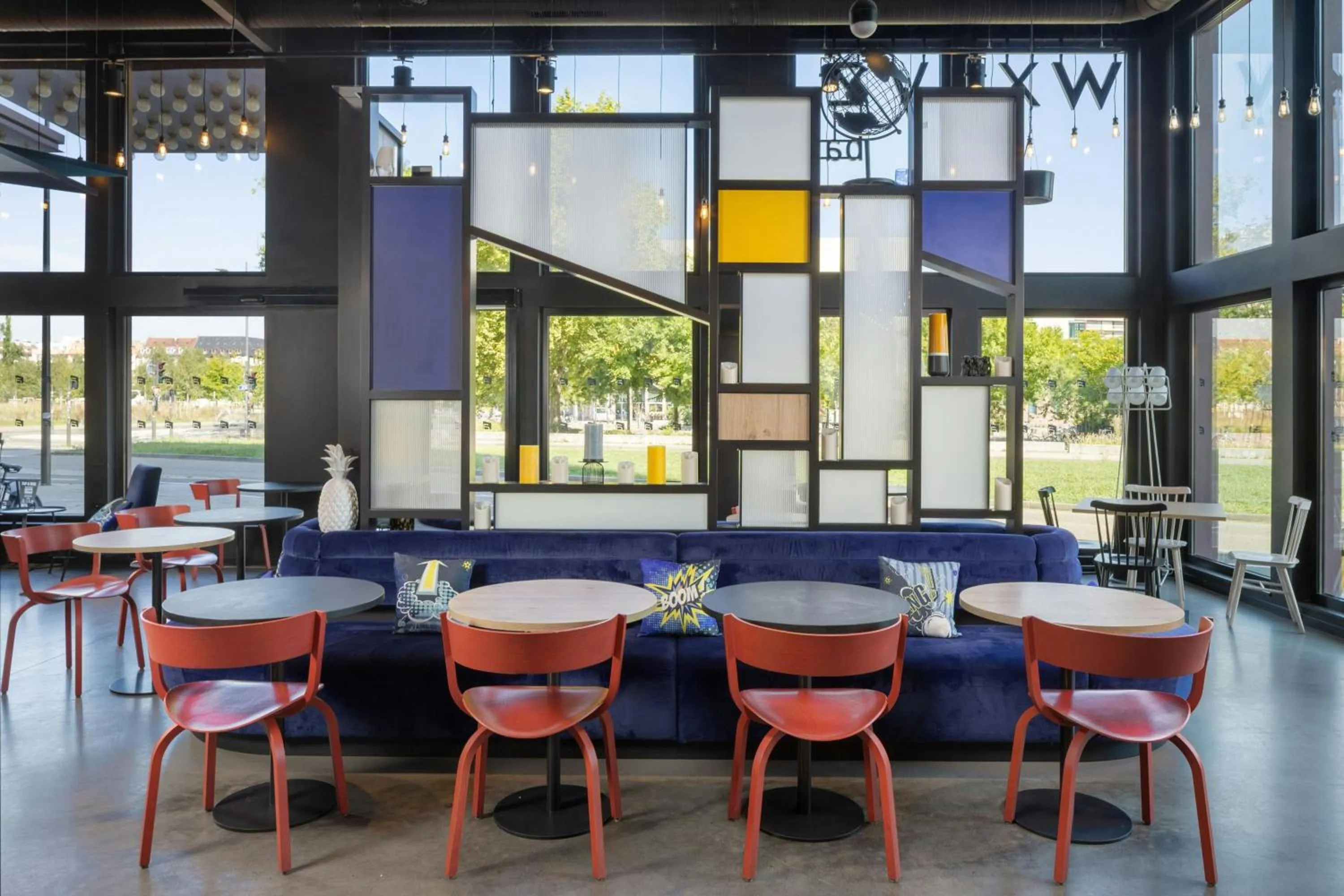 Breakfast in Aloft Strasbourg City Centre