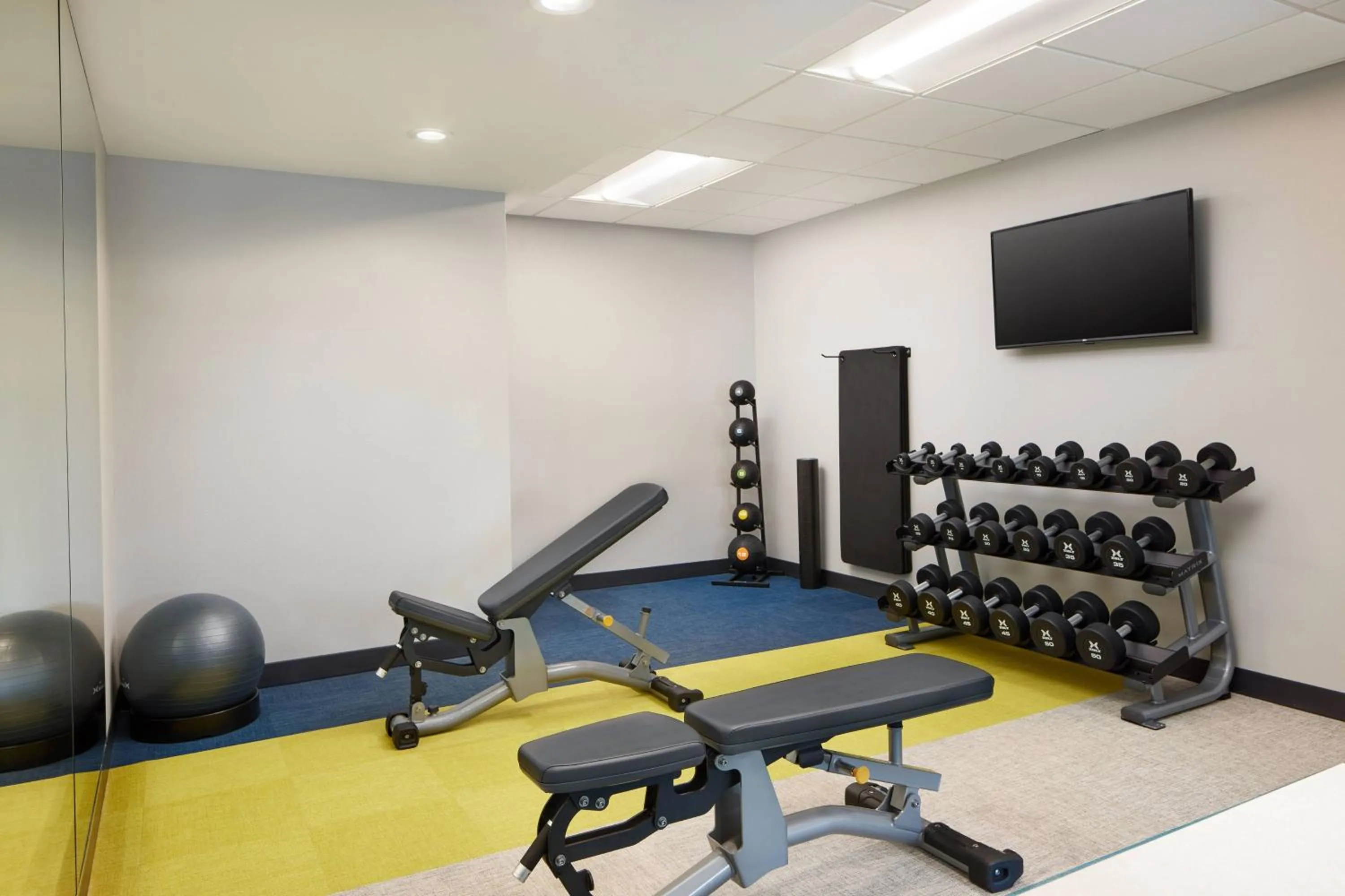 Fitness centre/facilities in TownePlace Suites by Marriott Tampa Casino Area