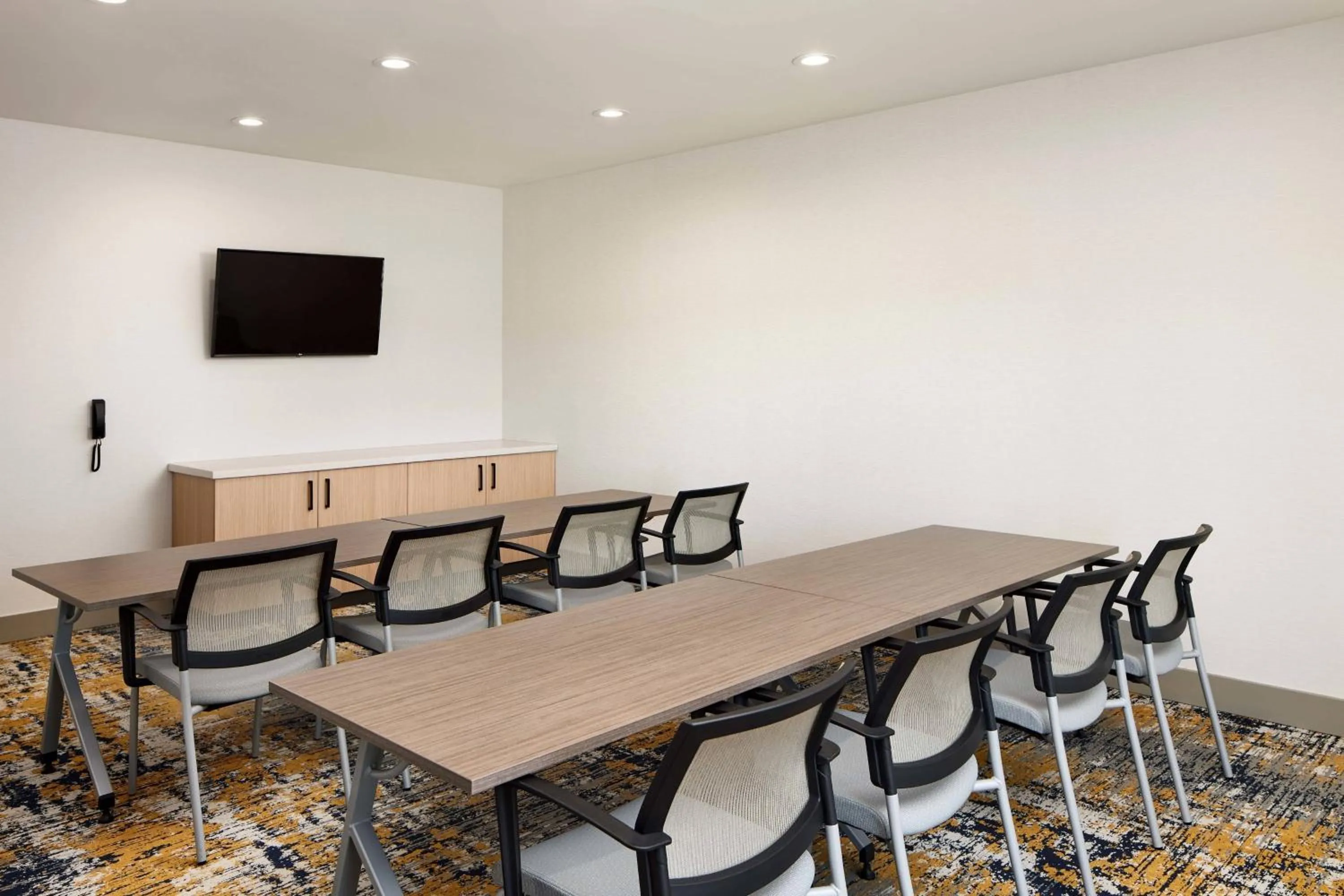 Meeting/conference room in TownePlace Suites by Marriott Tampa Casino Area