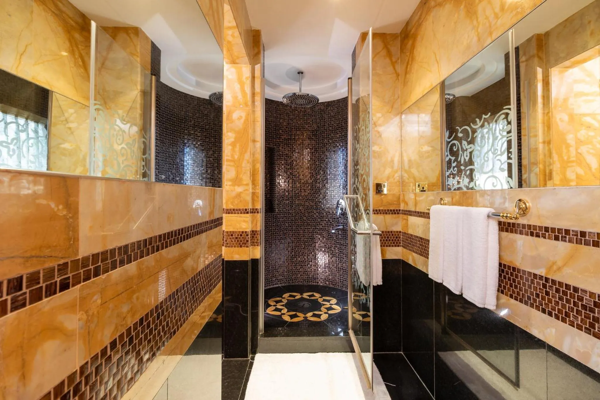 Photo of the whole room in Holiday Inn - Suites Kuwait Salmiya by IHG