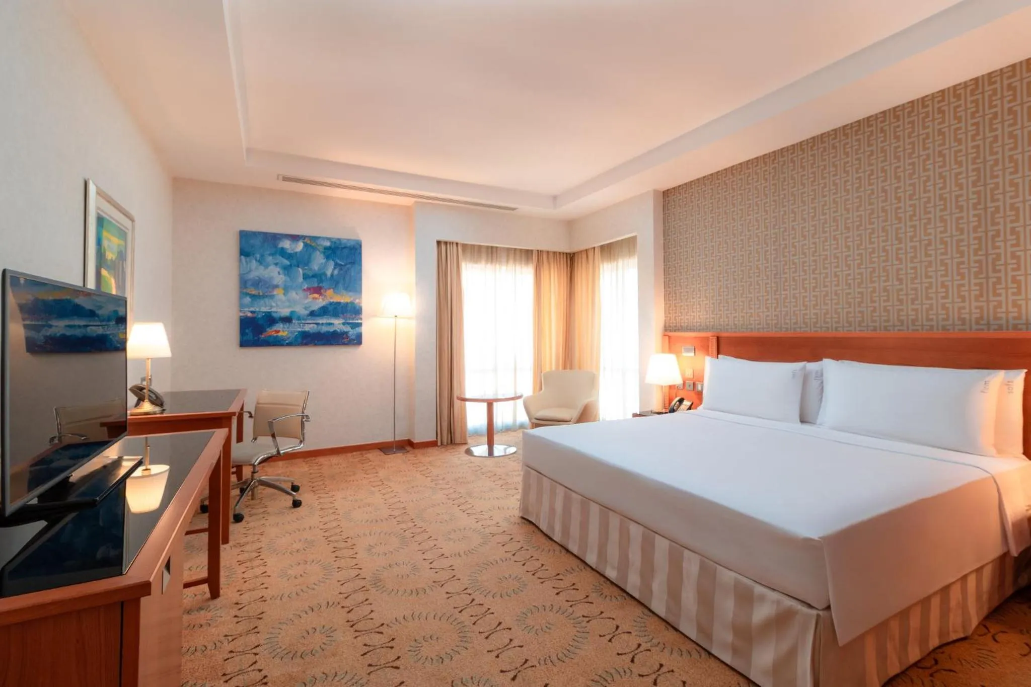 Photo of the whole room, Bed in Holiday Inn - Suites Kuwait Salmiya by IHG